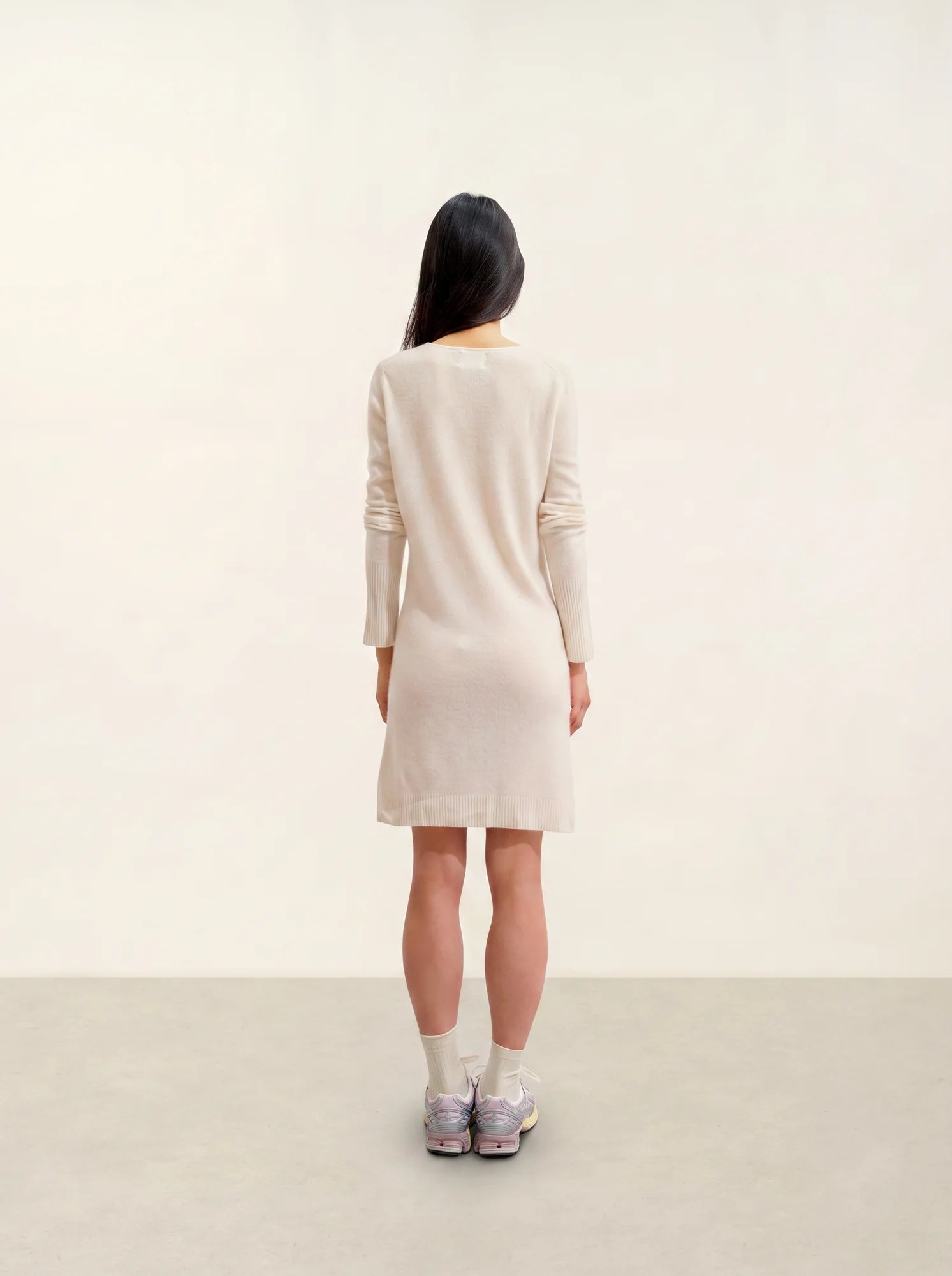 CAPELET robe col V ivoire