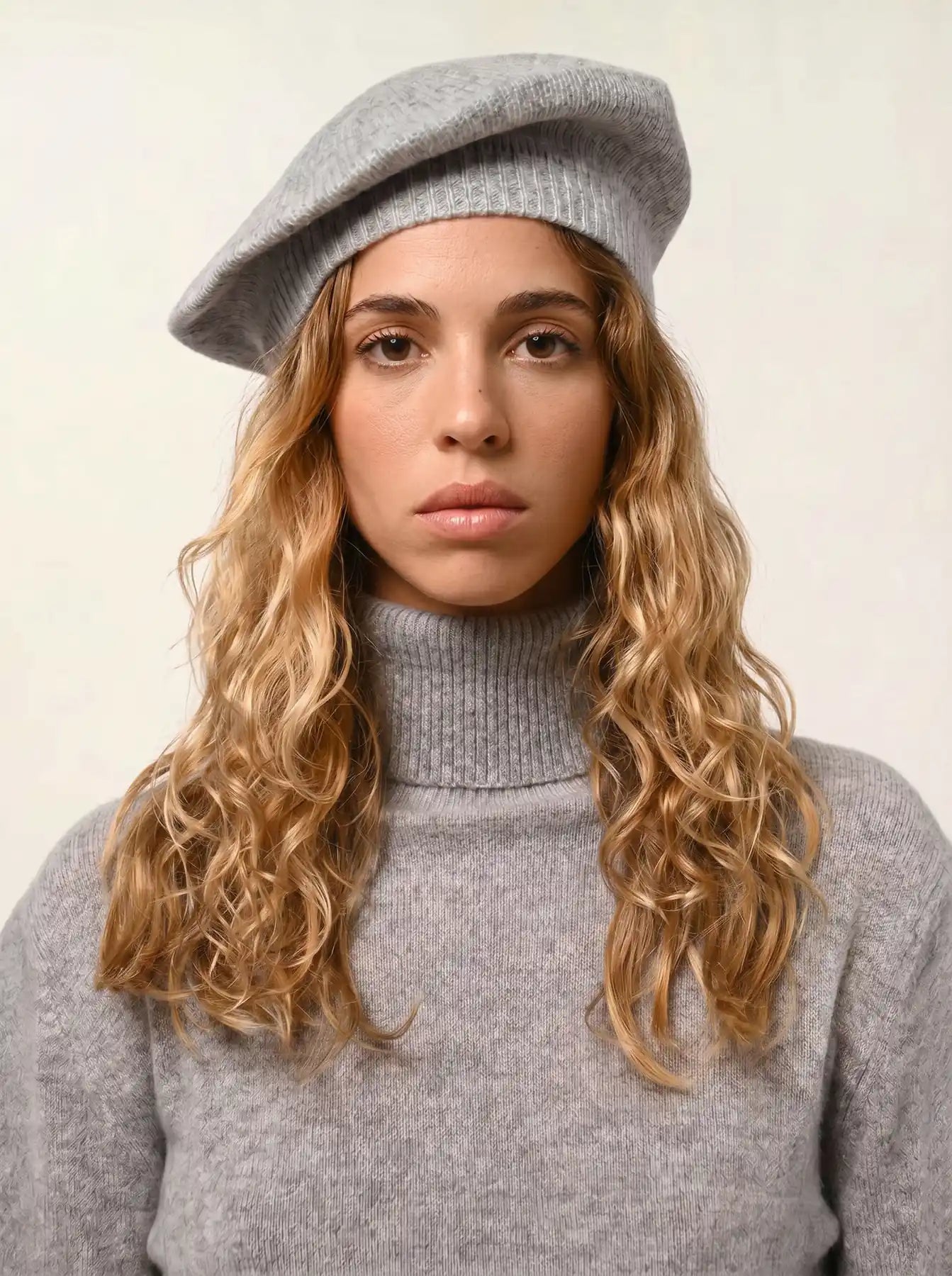 LIWI beret 4 ply heather cloud