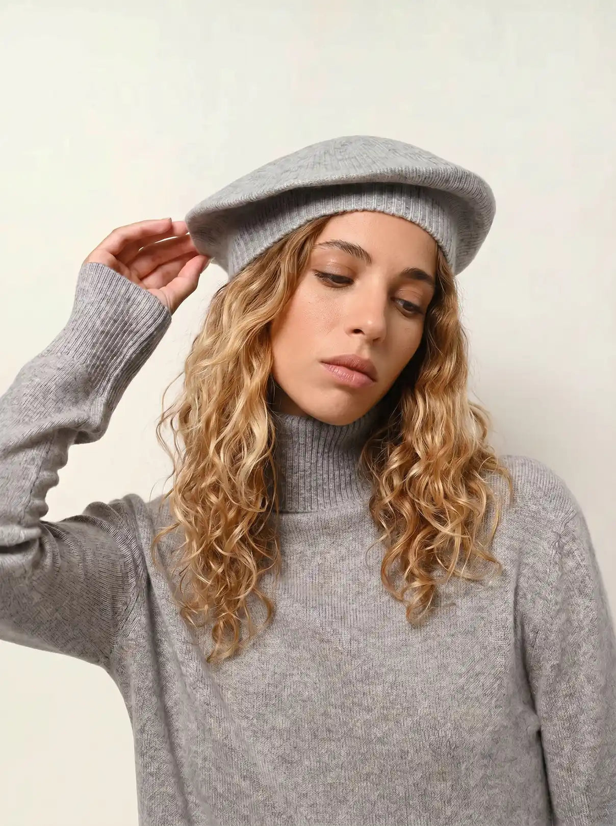 LIWI beret 4 ply heather cloud