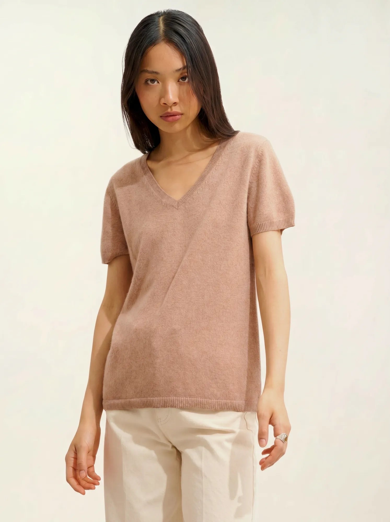 KALI t-shirt v-neck heather camel