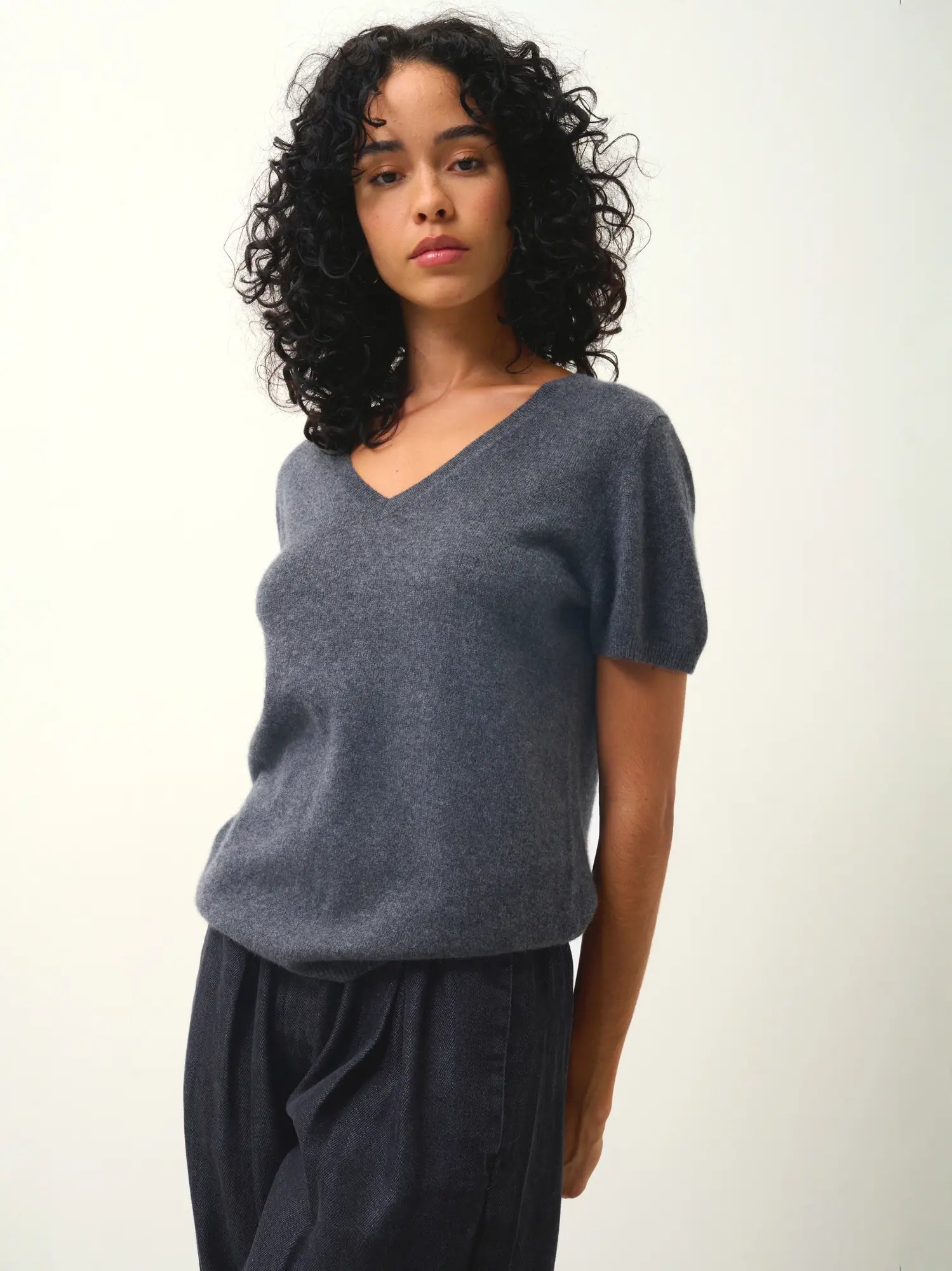 KALI t-shirt col V anthracite chiné