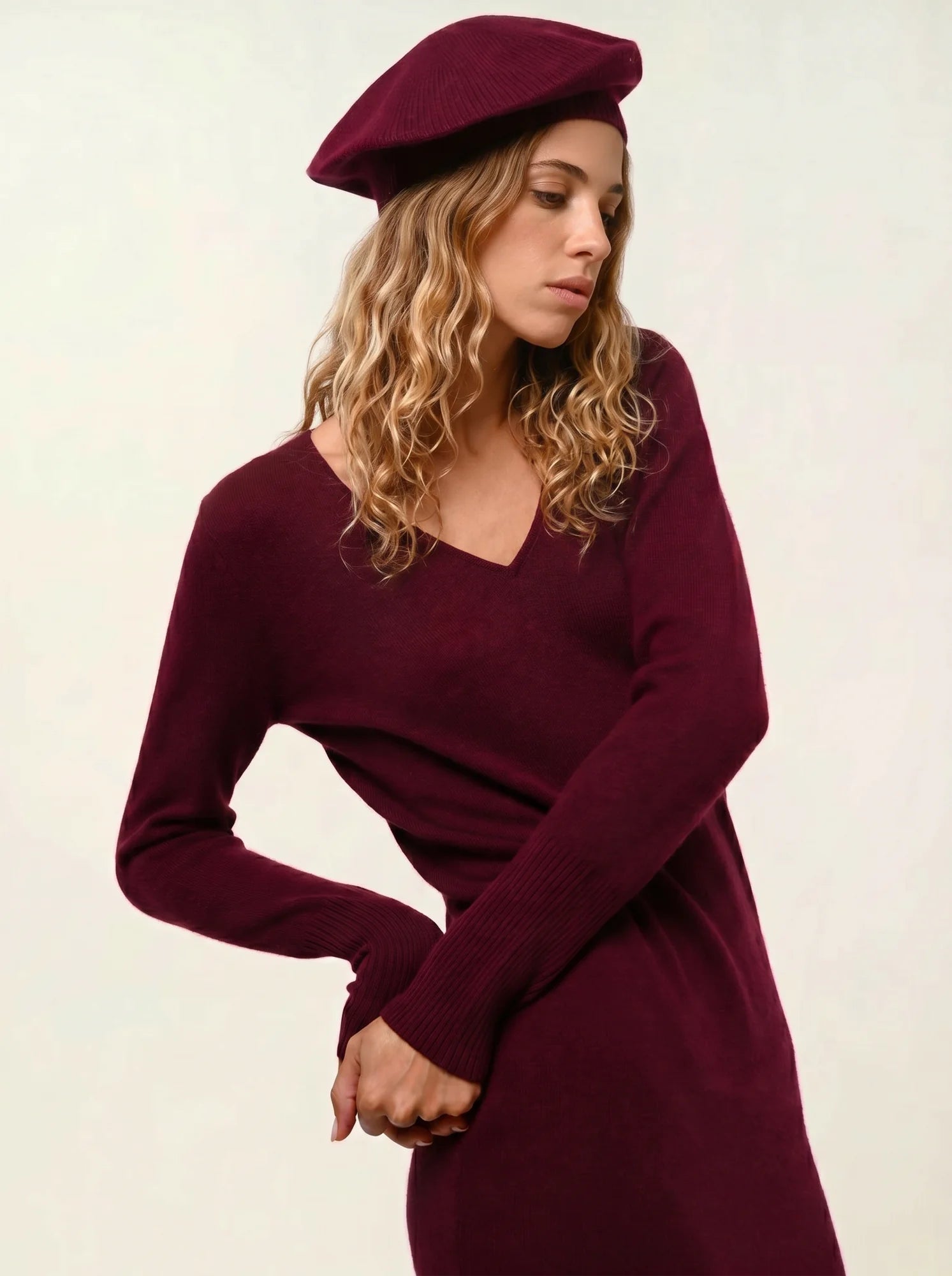 LIWI beret 4 ply burgundy
