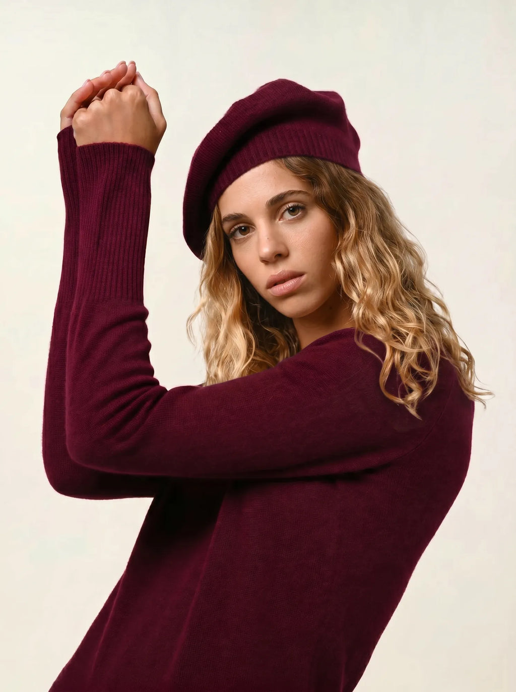 LIWI beret 4 ply burgundy