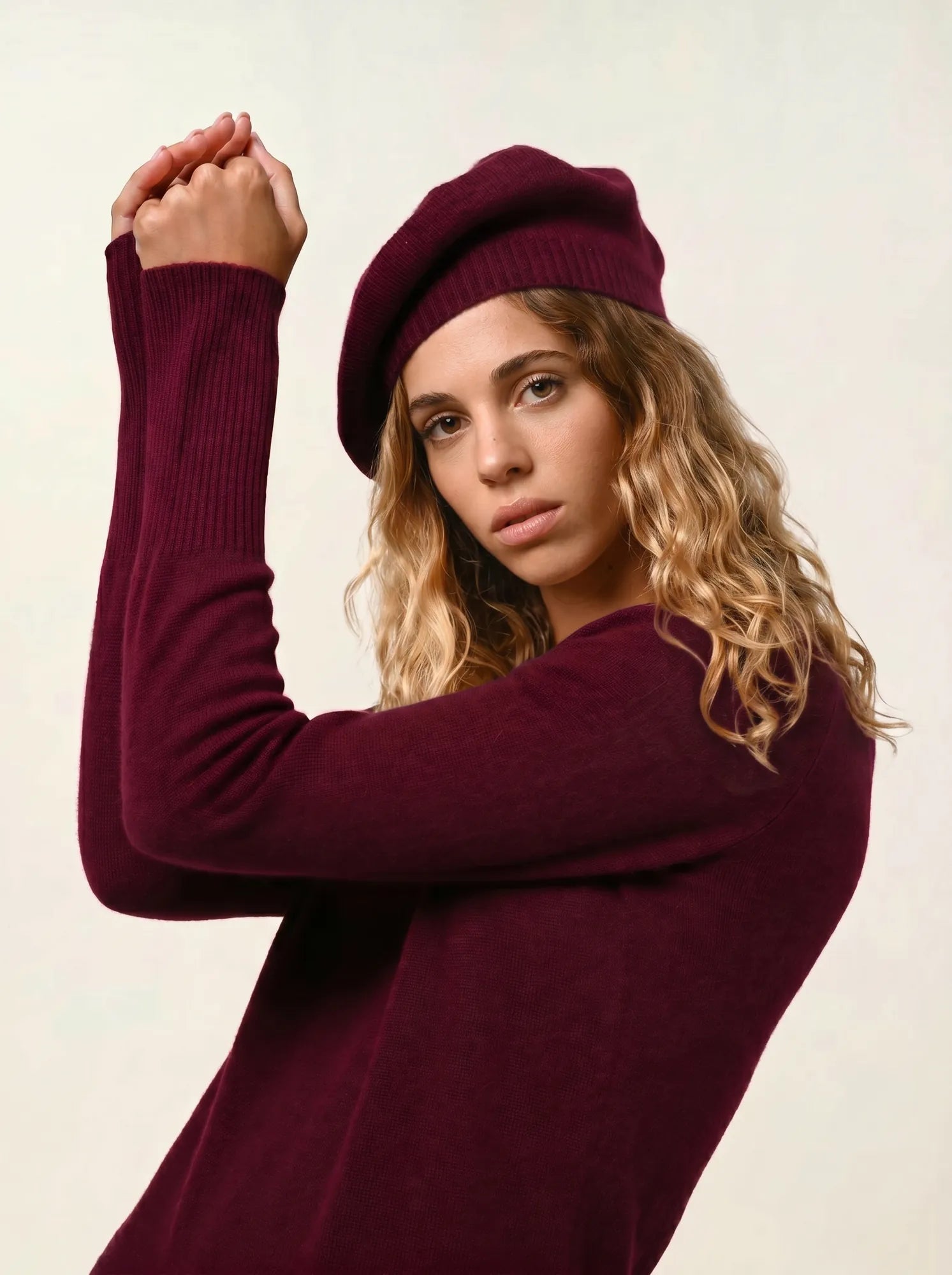 LIWI beret 4 ply burgundy