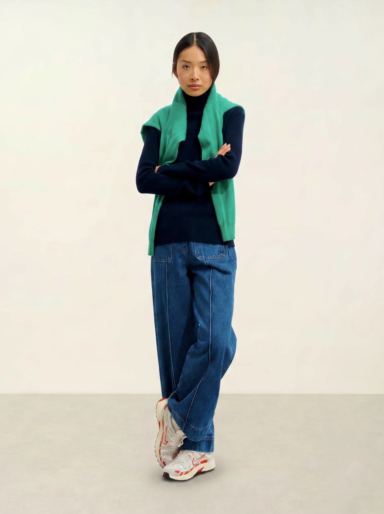 SUZIE pull col roulé bleu marine
