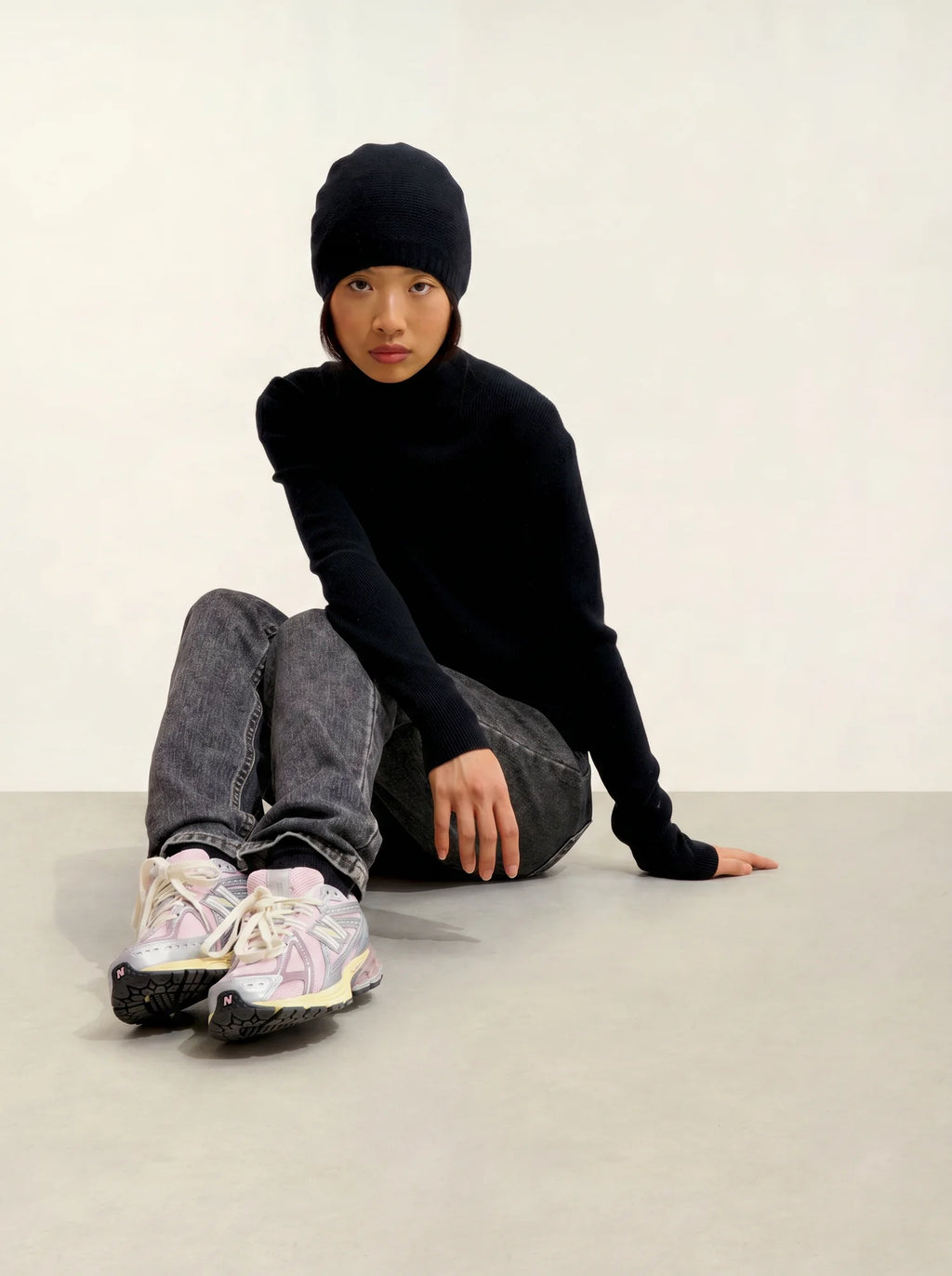 SUZIE pull col roulé noir