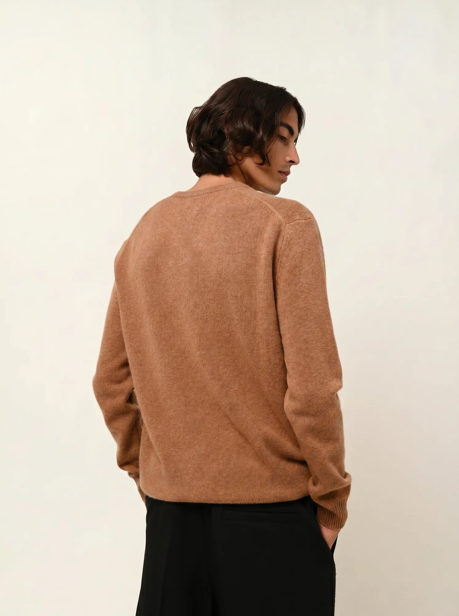 VICTOR pull col V 4 fils noisette