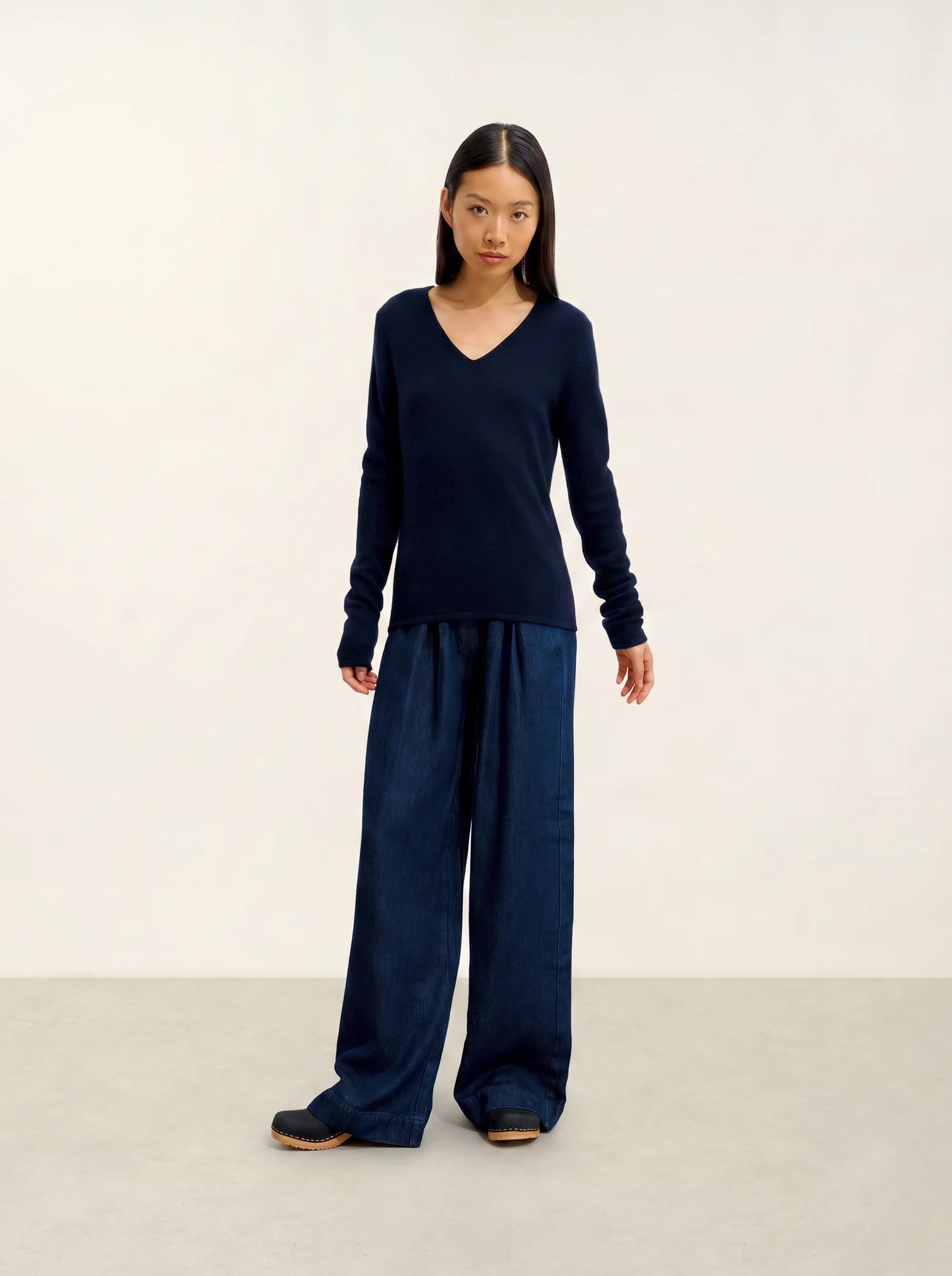 CHELSEA pull col V 4 fils bleu marine