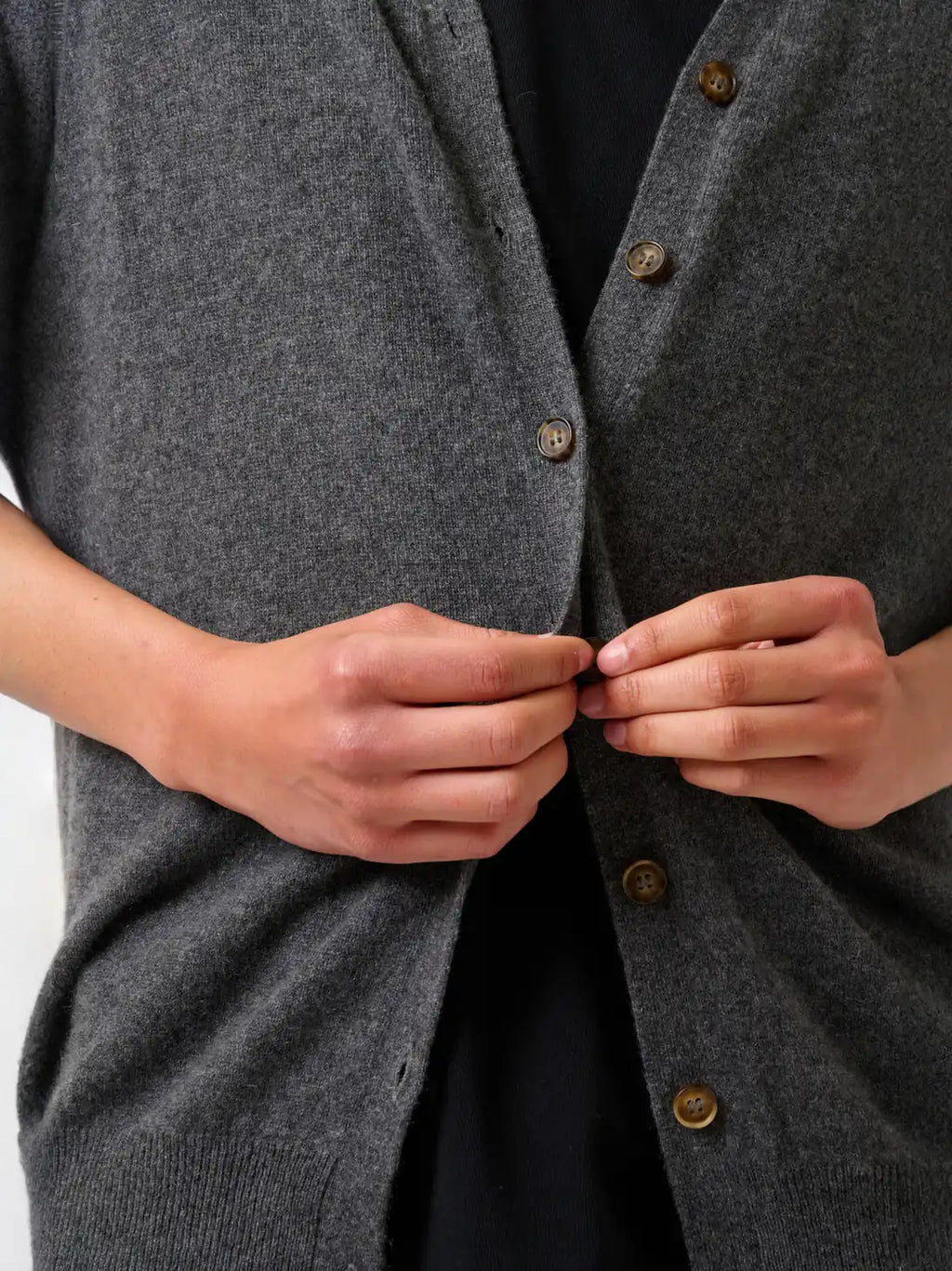 HUGO cardigan v-neck sleeveless heather charcoal