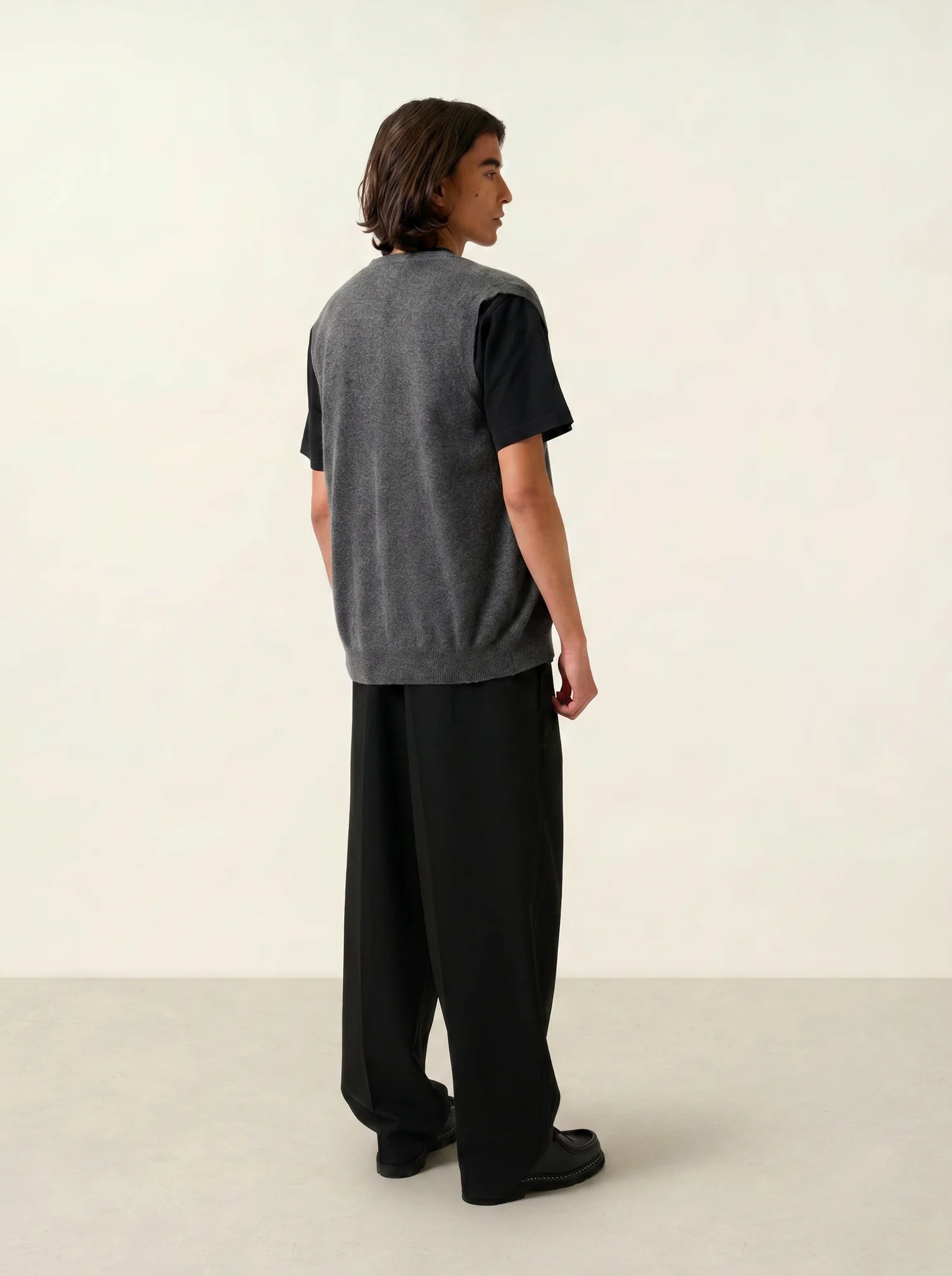 HUGO cardigan v-neck sleeveless heather charcoal