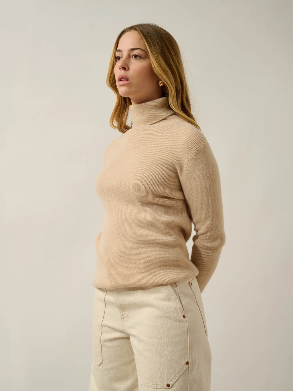 SUZIE Sweater Turtleneck Sand