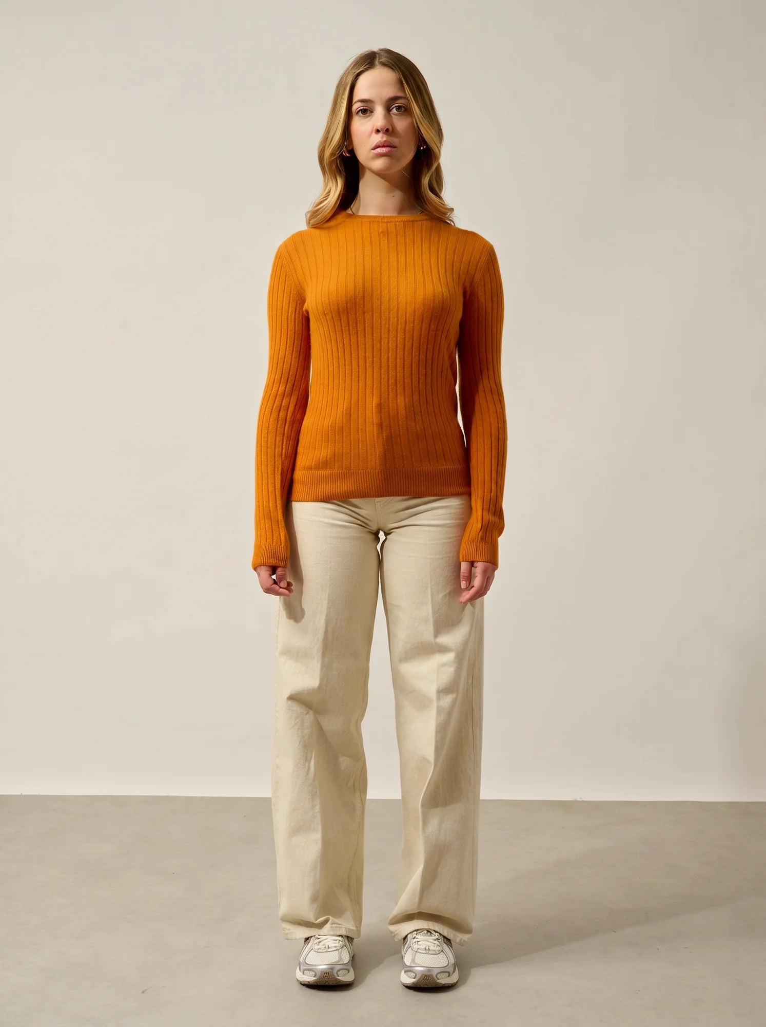 BELLA pullover rundhalsausschnitt ocker
