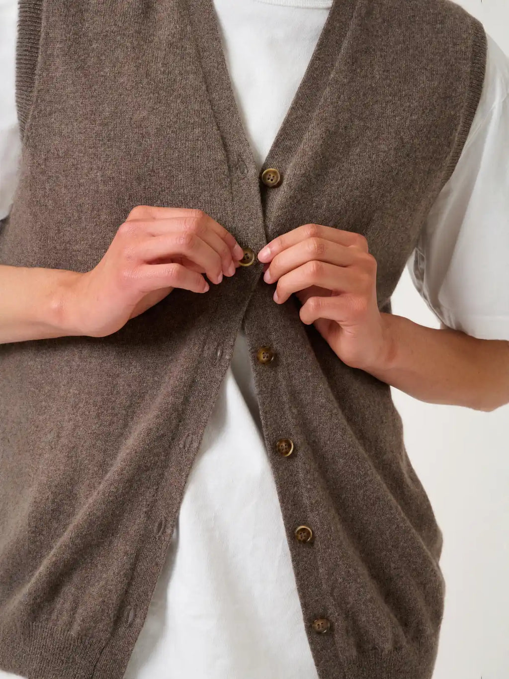 HUGO cardigan v-neck sleeveless heather taupe