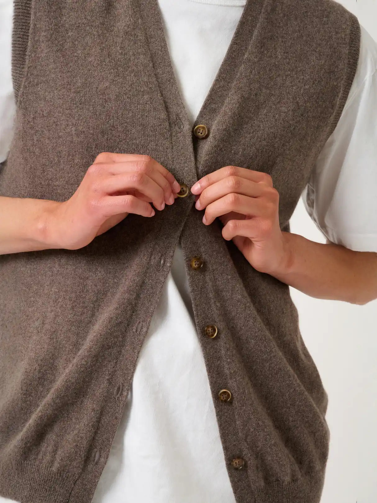 HUGO cardigan v-neck sleeveless heather taupe