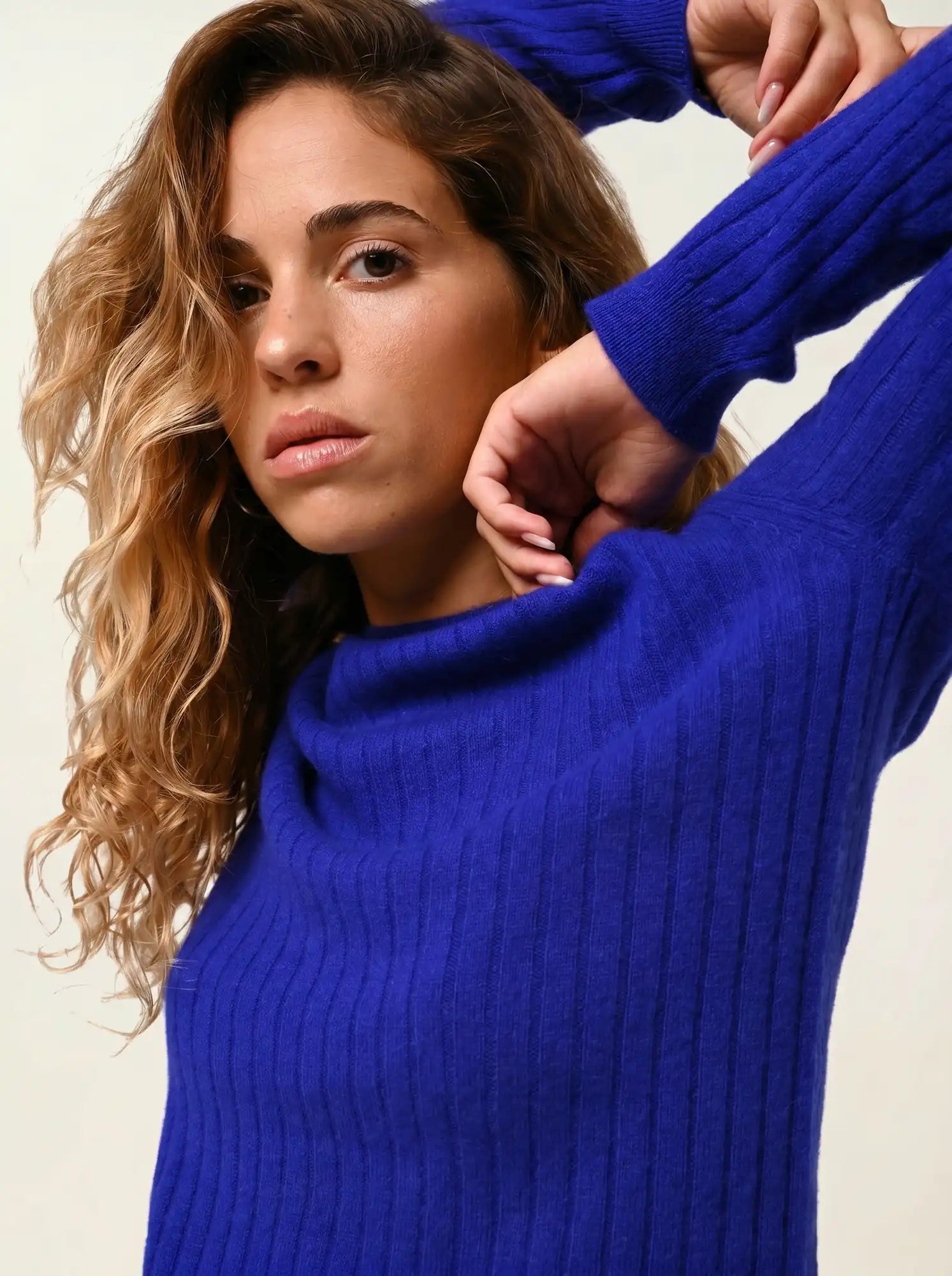 BELLA pull col rond indigo