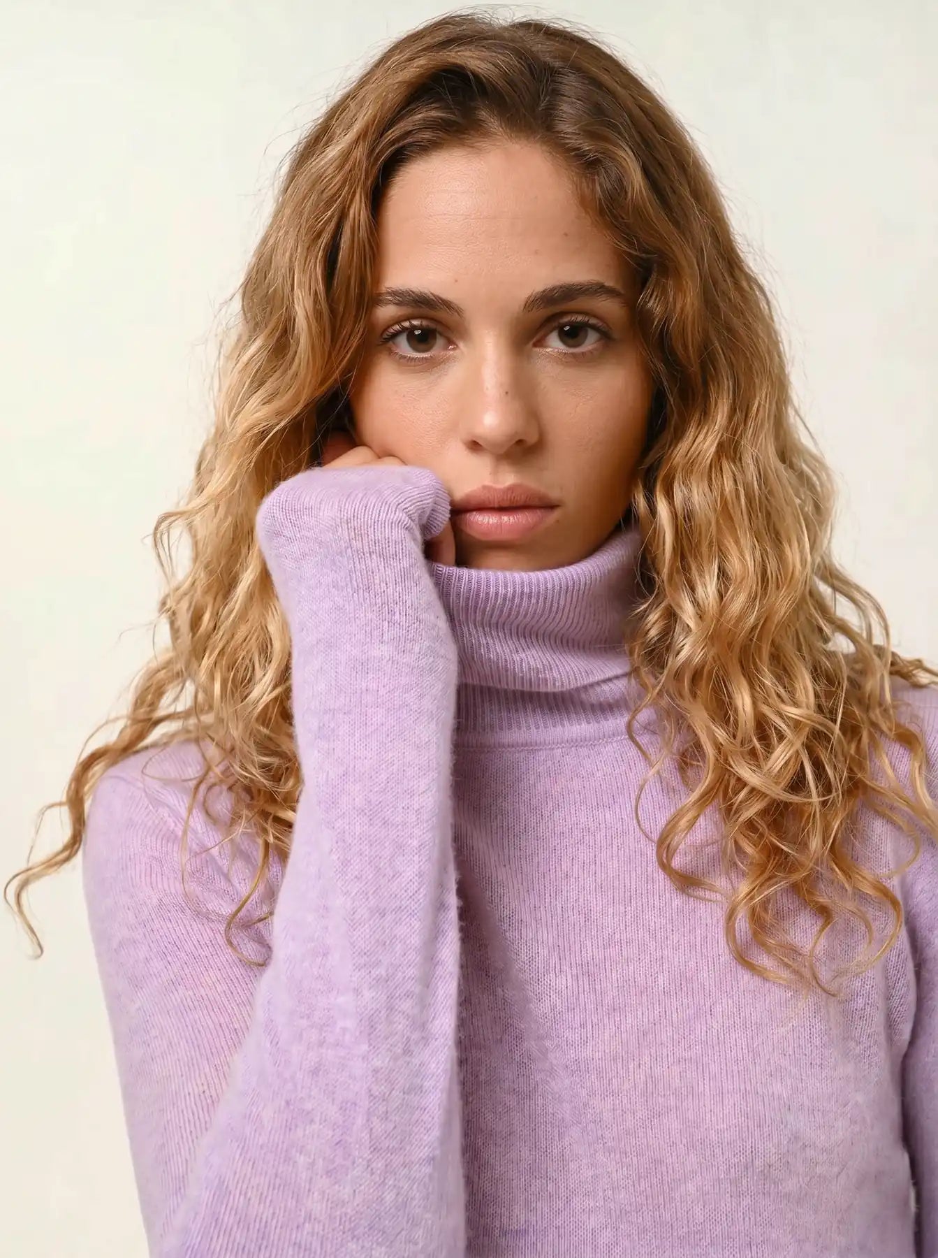BISE pull col roulé mauve chiné