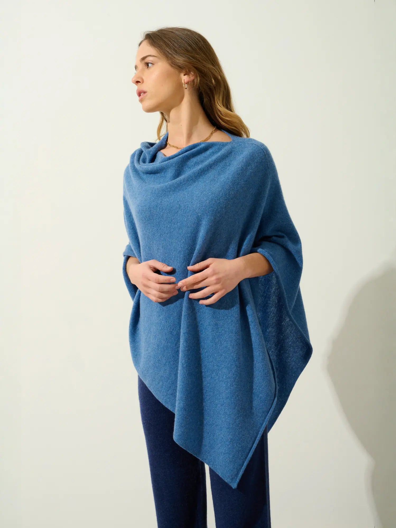 CARRA poncho bleu denim