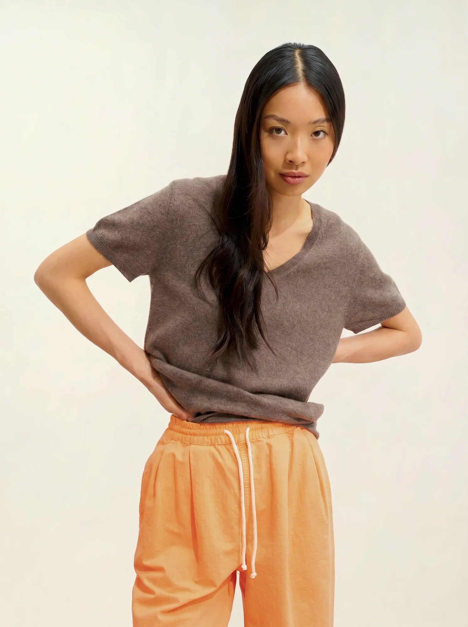KALI t-shirt col V taupe chiné