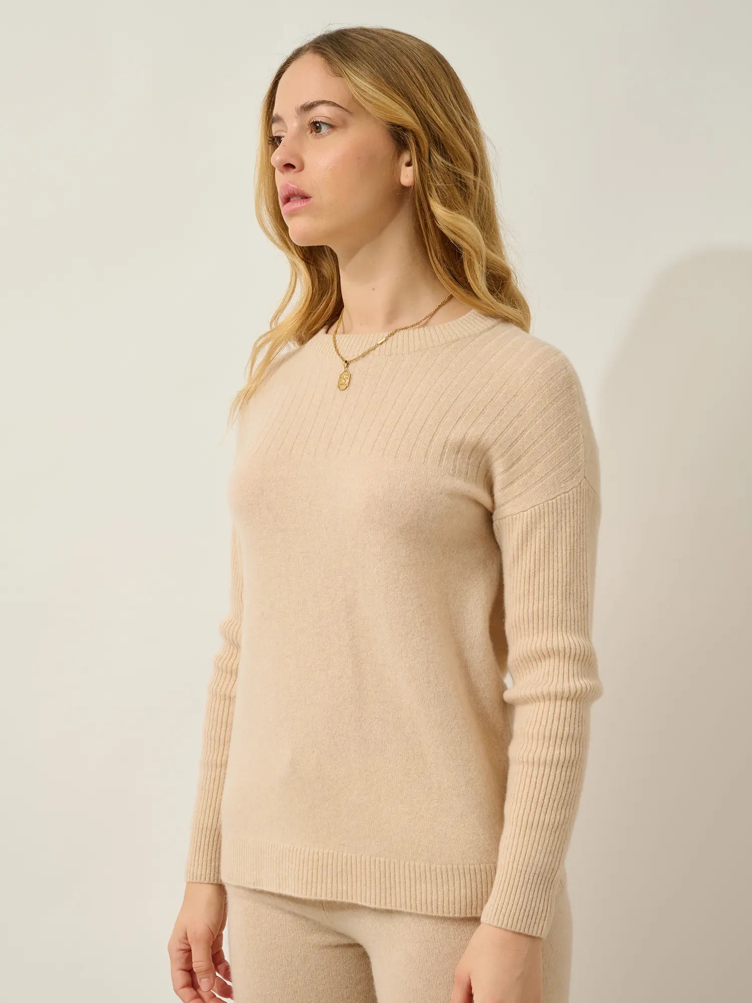 DARIA pullover rundhalsausschnitt sand