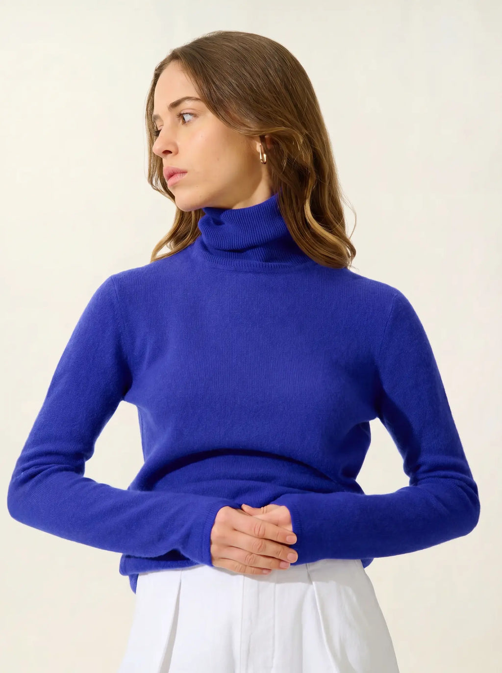 BISE pull col roulé indigo