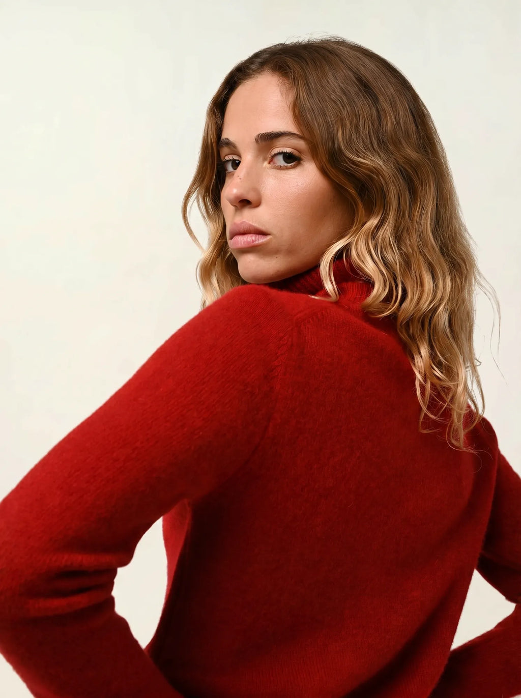 TED pull col roulé 4 fils rubis