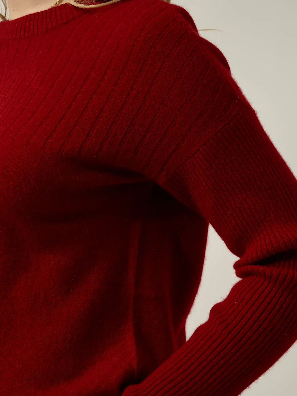 DARIA pullover rundhalsausschnitt rubin