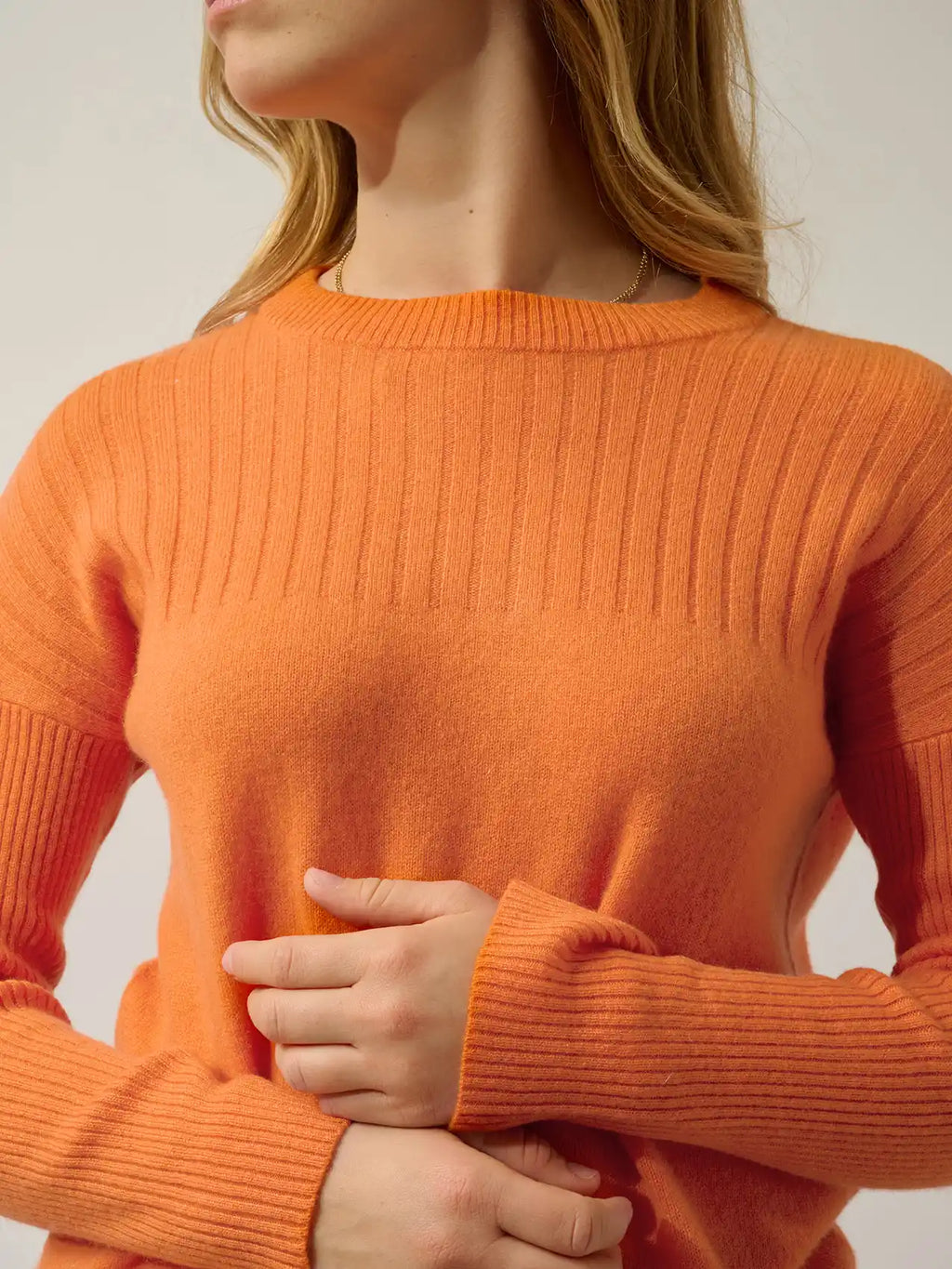 DARIA pull col rond mandarine