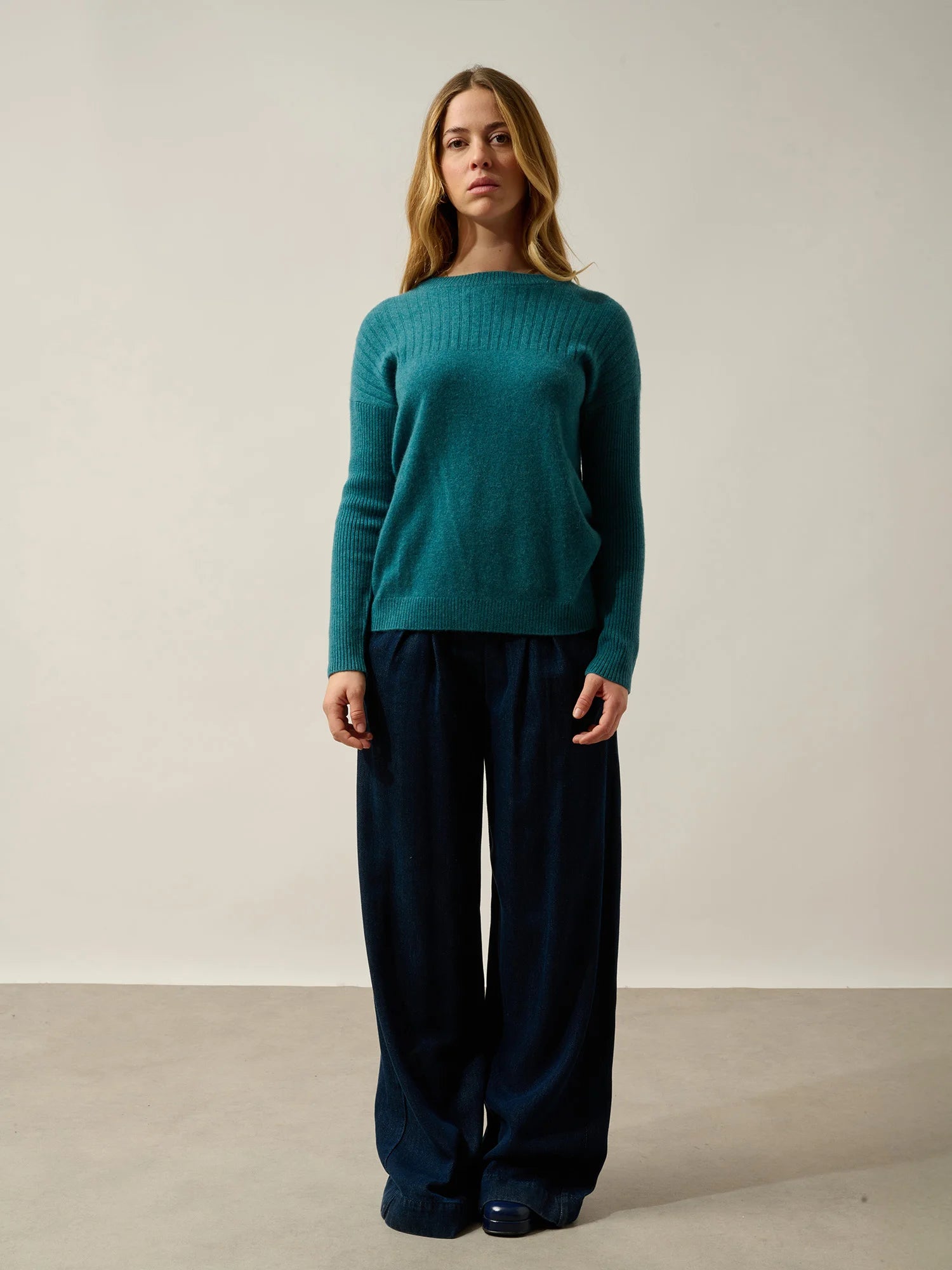 DARIA Sweater Crew Neck Heather Teal