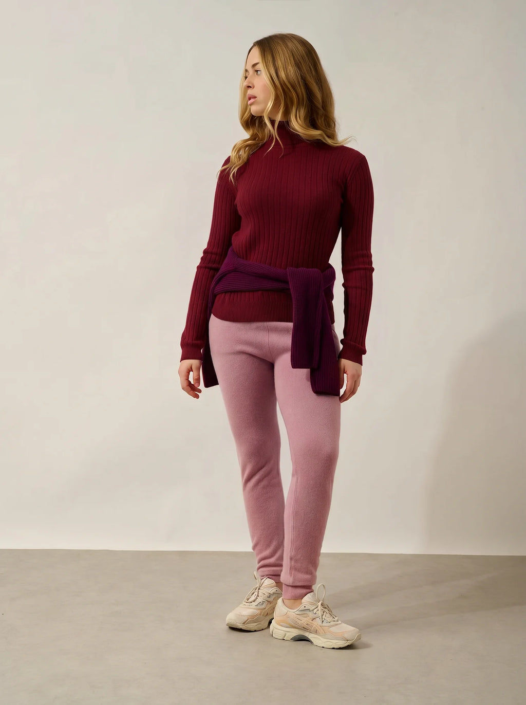 BELLA Sweater Crew Neck Ruby