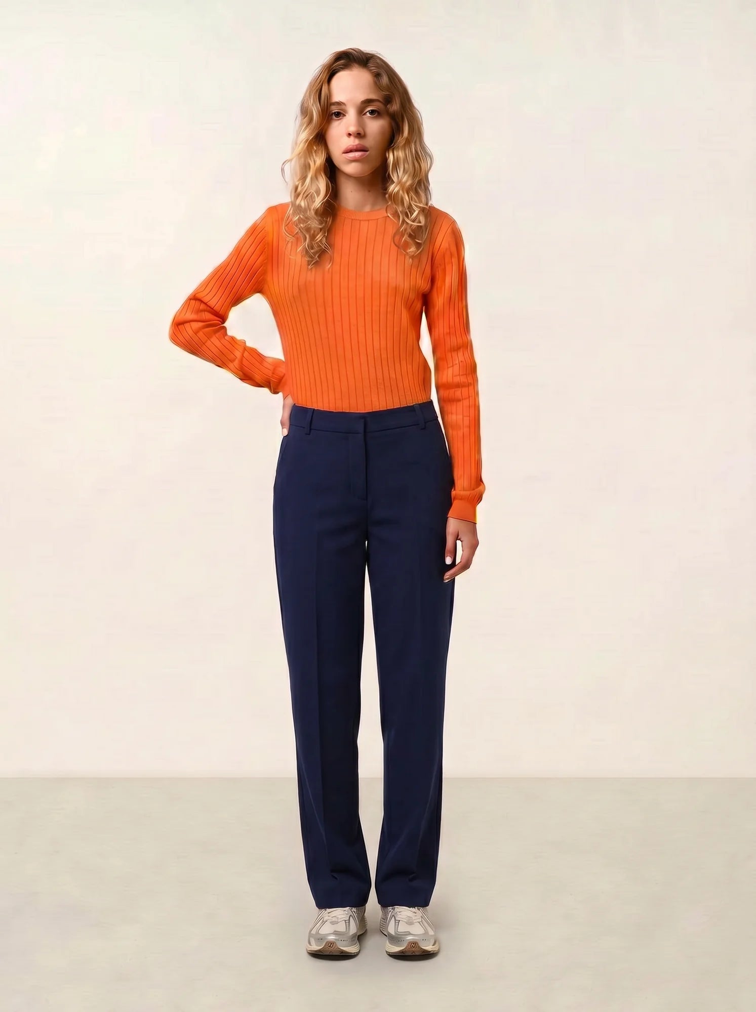 BELLA Sweater Crew Neck Tangerine