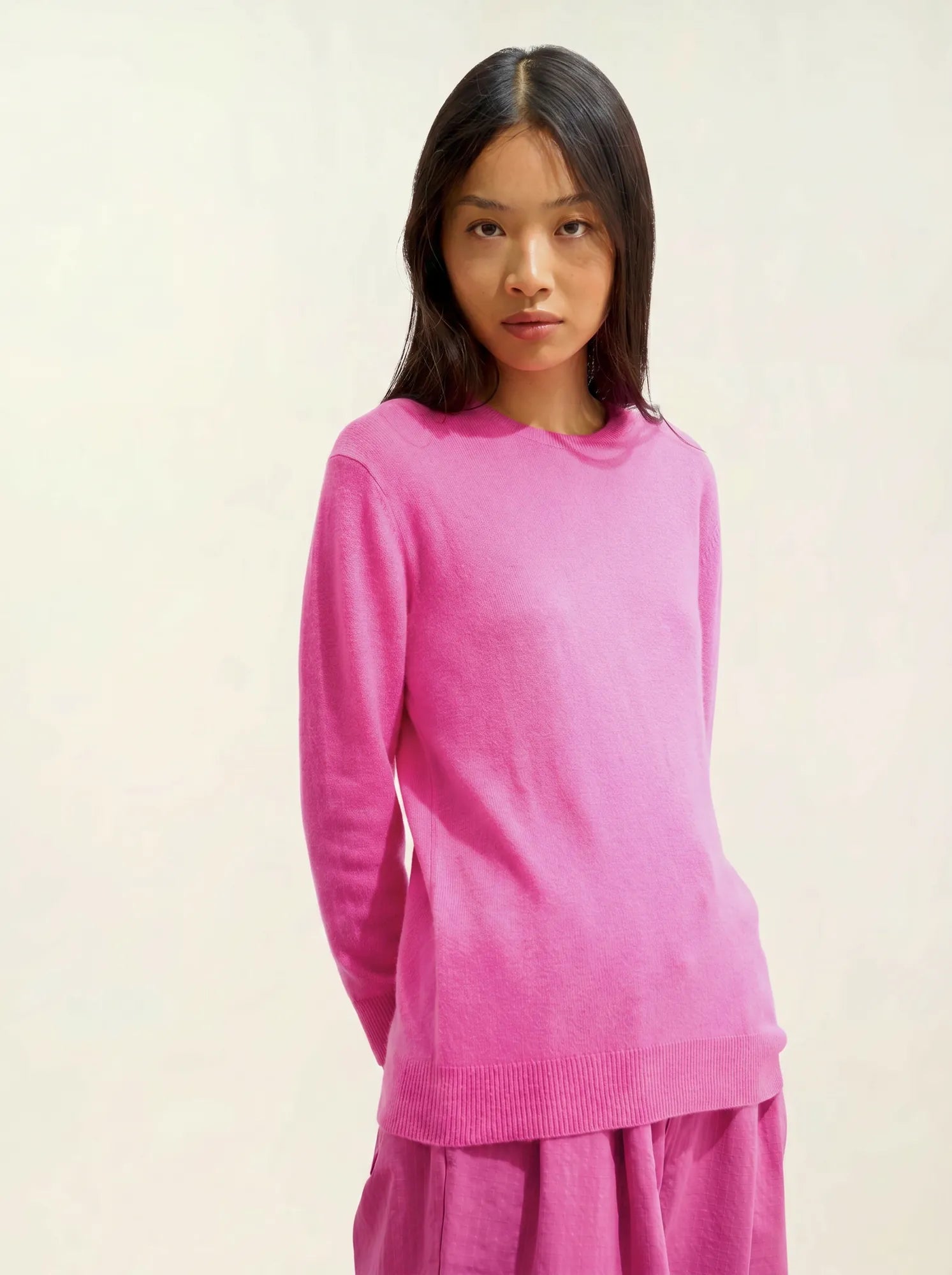 ESTARIS Sweater Crew Neck Buttoned Back Pink