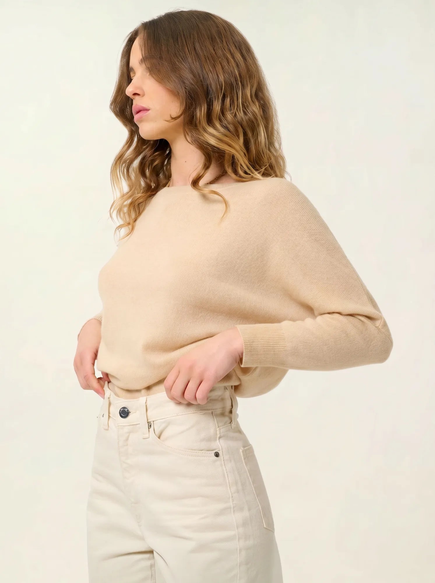 GOLÉON pull chauve souris beige