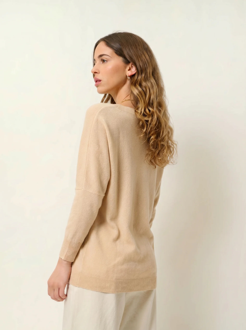 GOLÉON pull chauve souris beige