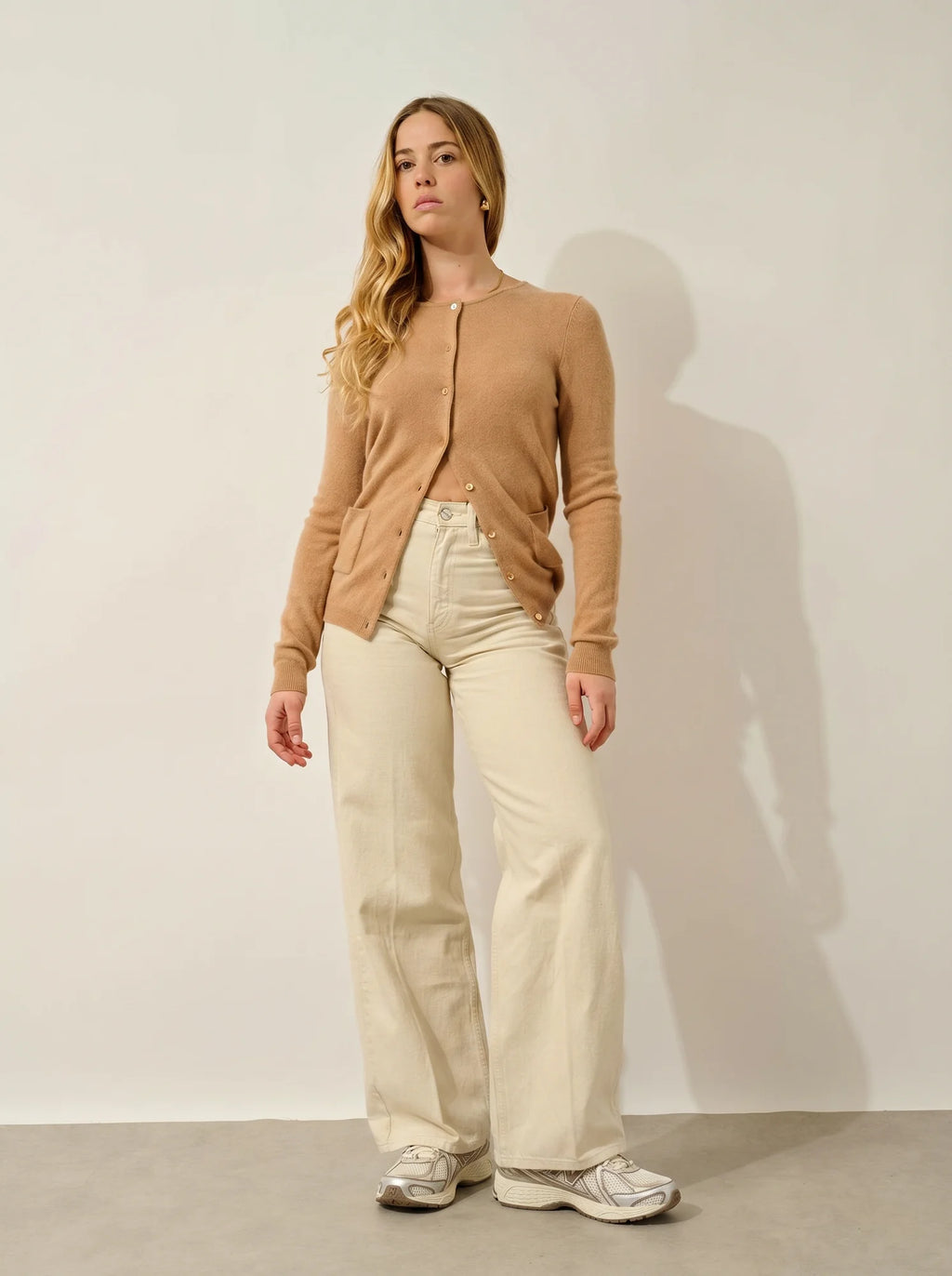 CARON Strickjacke Rundhalsausschnitt Sahara