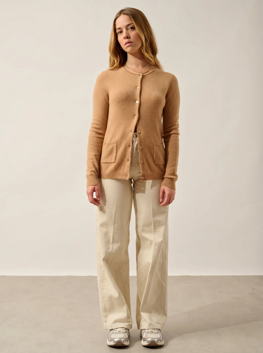 CARON Strickjacke Rundhalsausschnitt Sahara