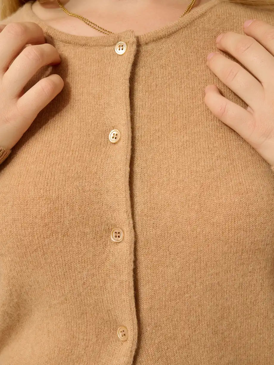 CARON Strickjacke Rundhalsausschnitt Sahara