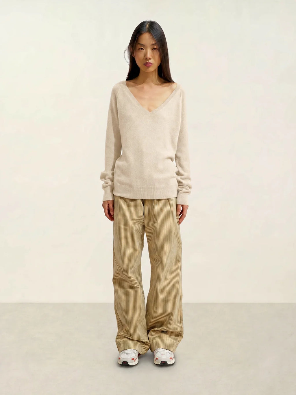 GIUSALET Pullover V-Ausschnitt Haferbeige