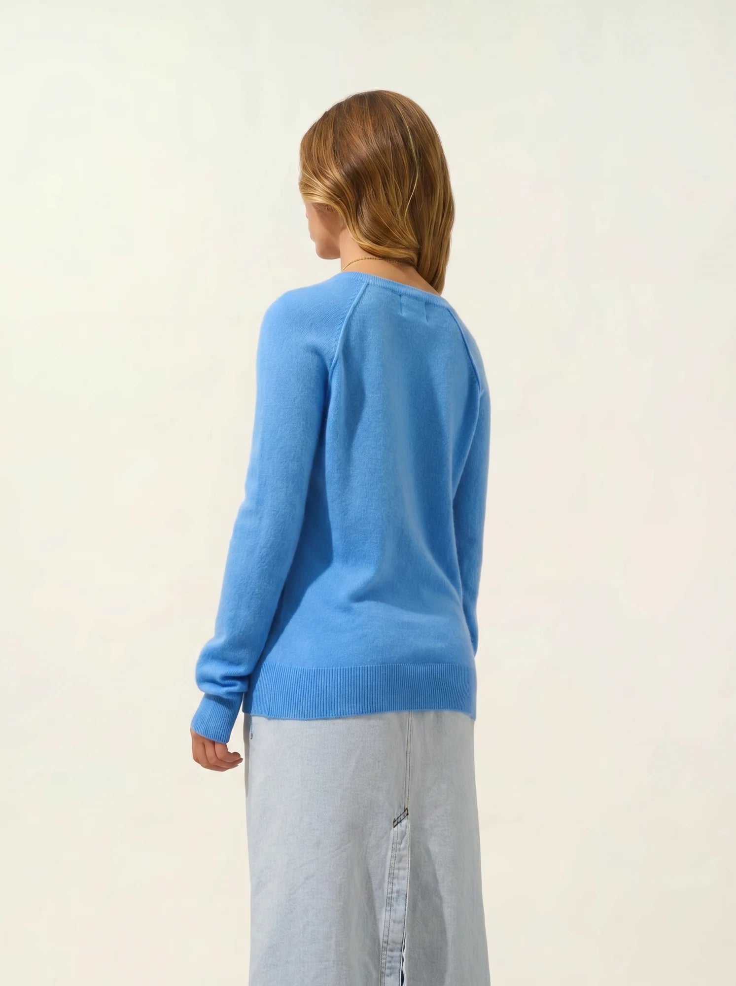 GIUSALET sweater v-neck baby blue