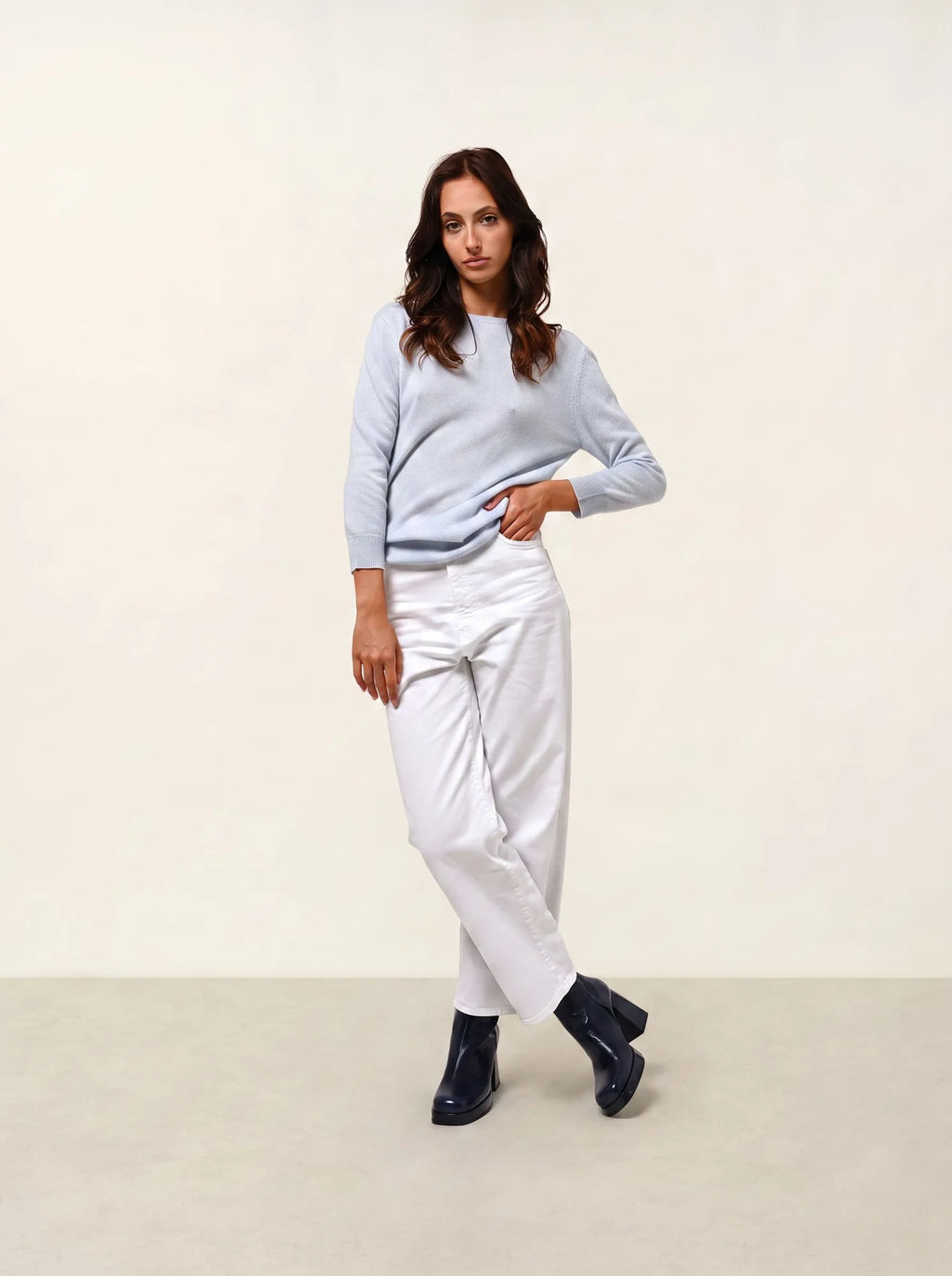 ESTARIS Sweater Crew Neck Buttoned Back Frost