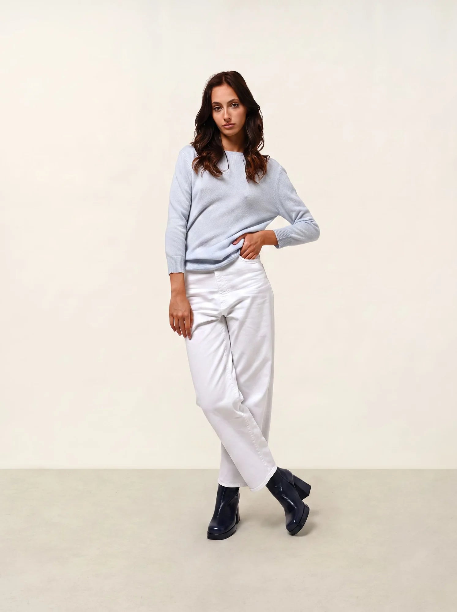 ESTARIS Sweater Crew Neck Buttoned Back Frost