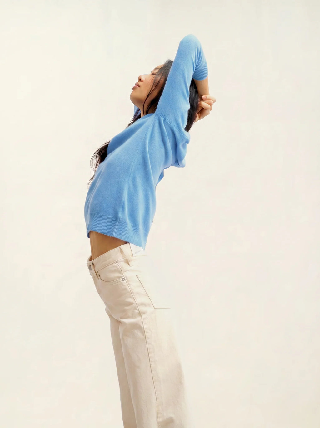 ESTARIS Sweater Crew Neck Buttoned Back Baby Blue