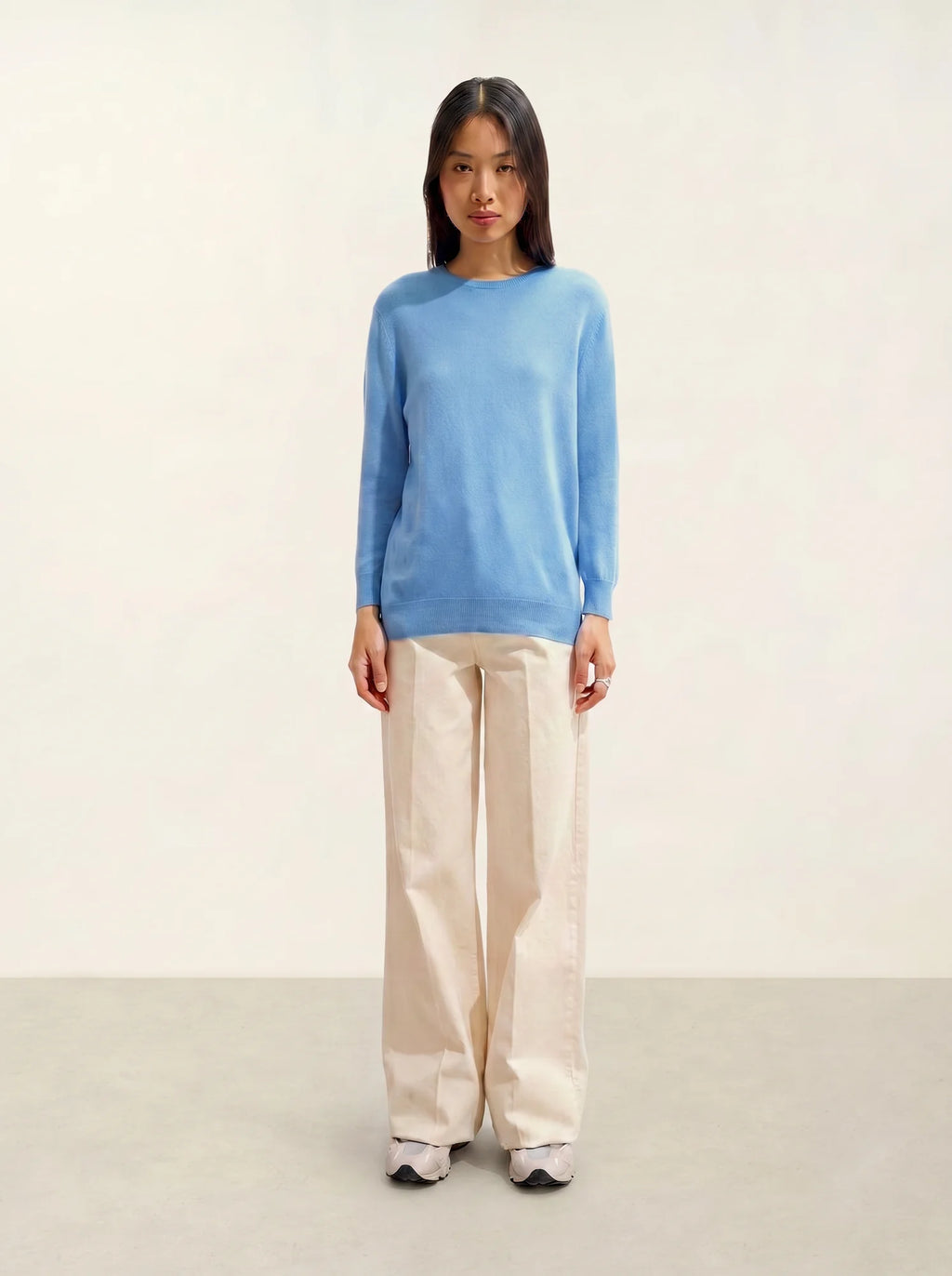 ESTARIS Sweater Crew Neck Buttoned Back Baby Blue