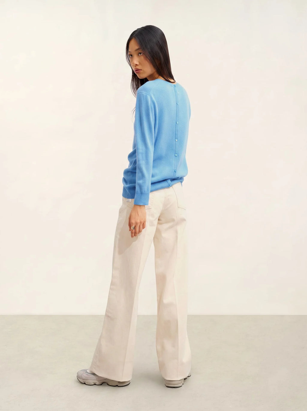 ESTARIS Sweater Crew Neck Buttoned Back Baby Blue
