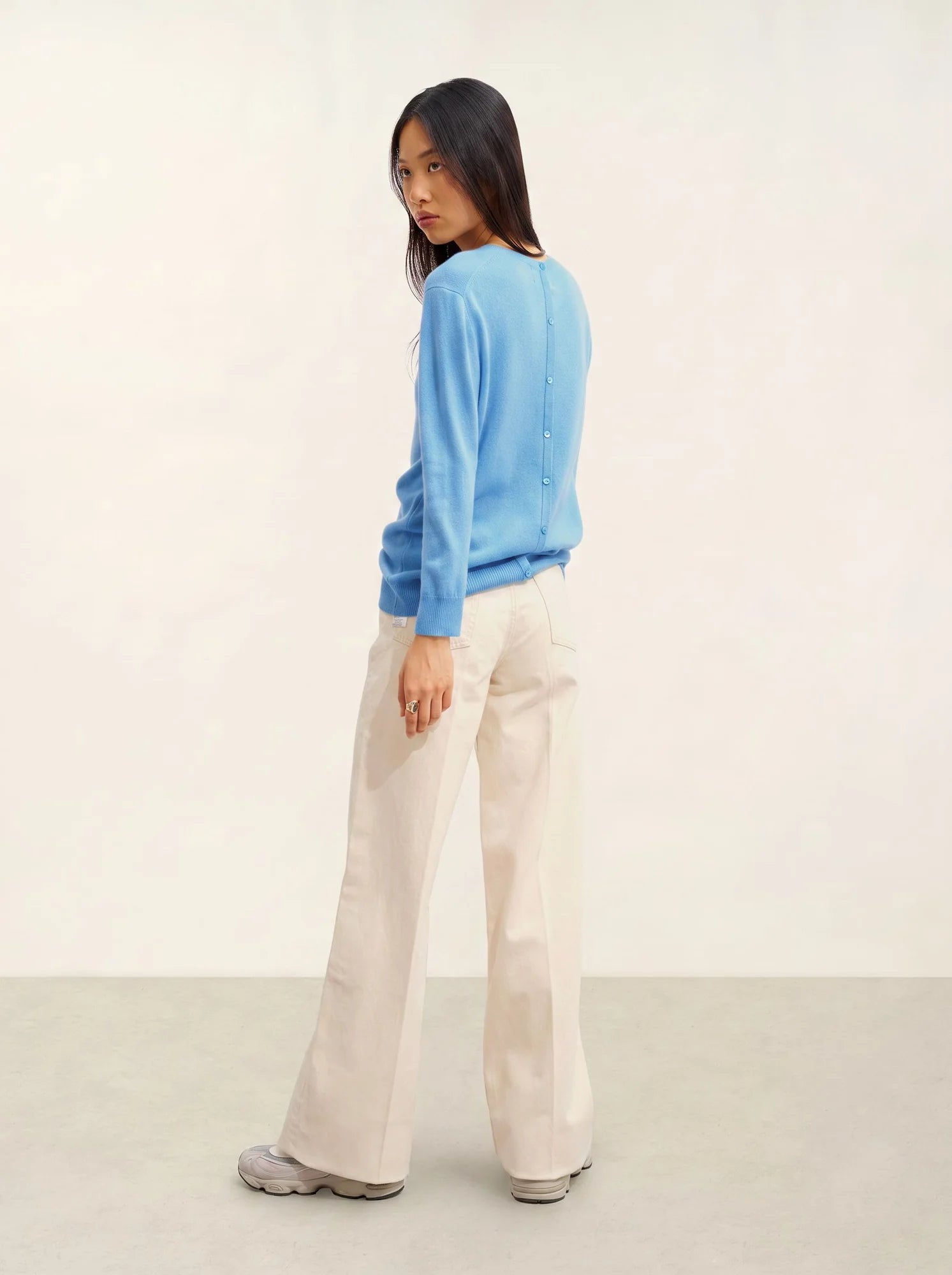 ESTARIS Sweater Crew Neck Buttoned Back Baby Blue