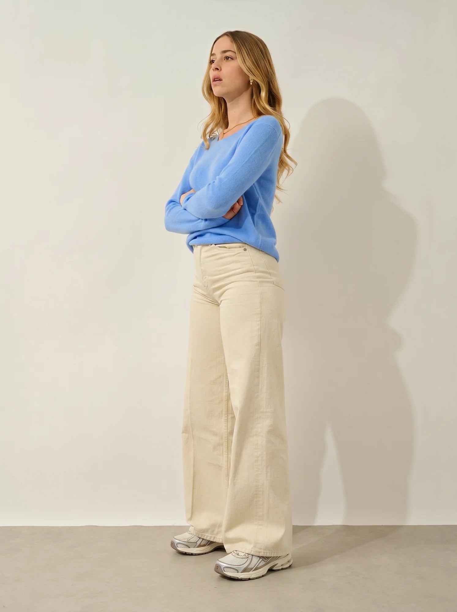 LANFON sweater crew neck baby blue