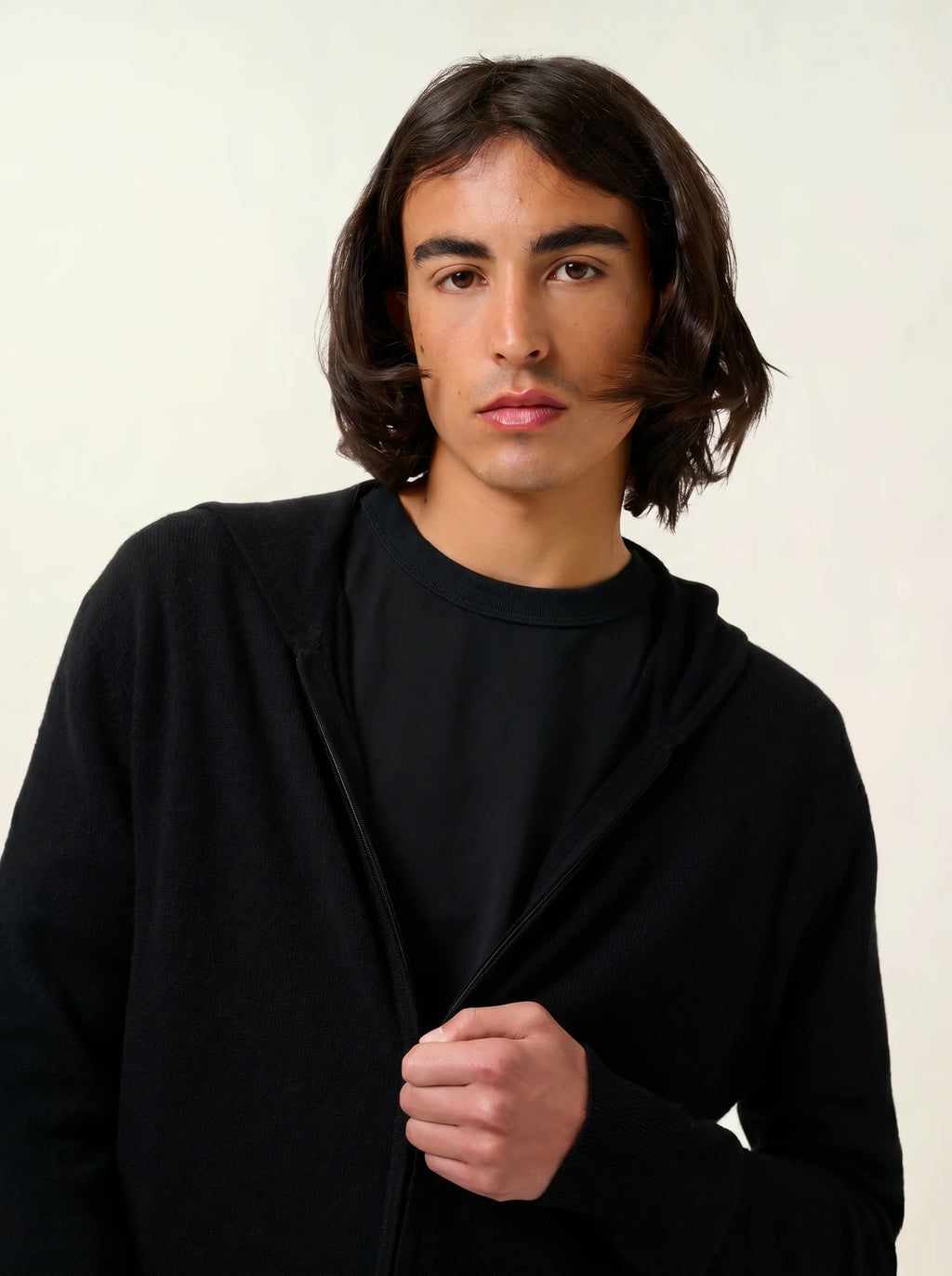 NEURRE gilet zippé capuche noir