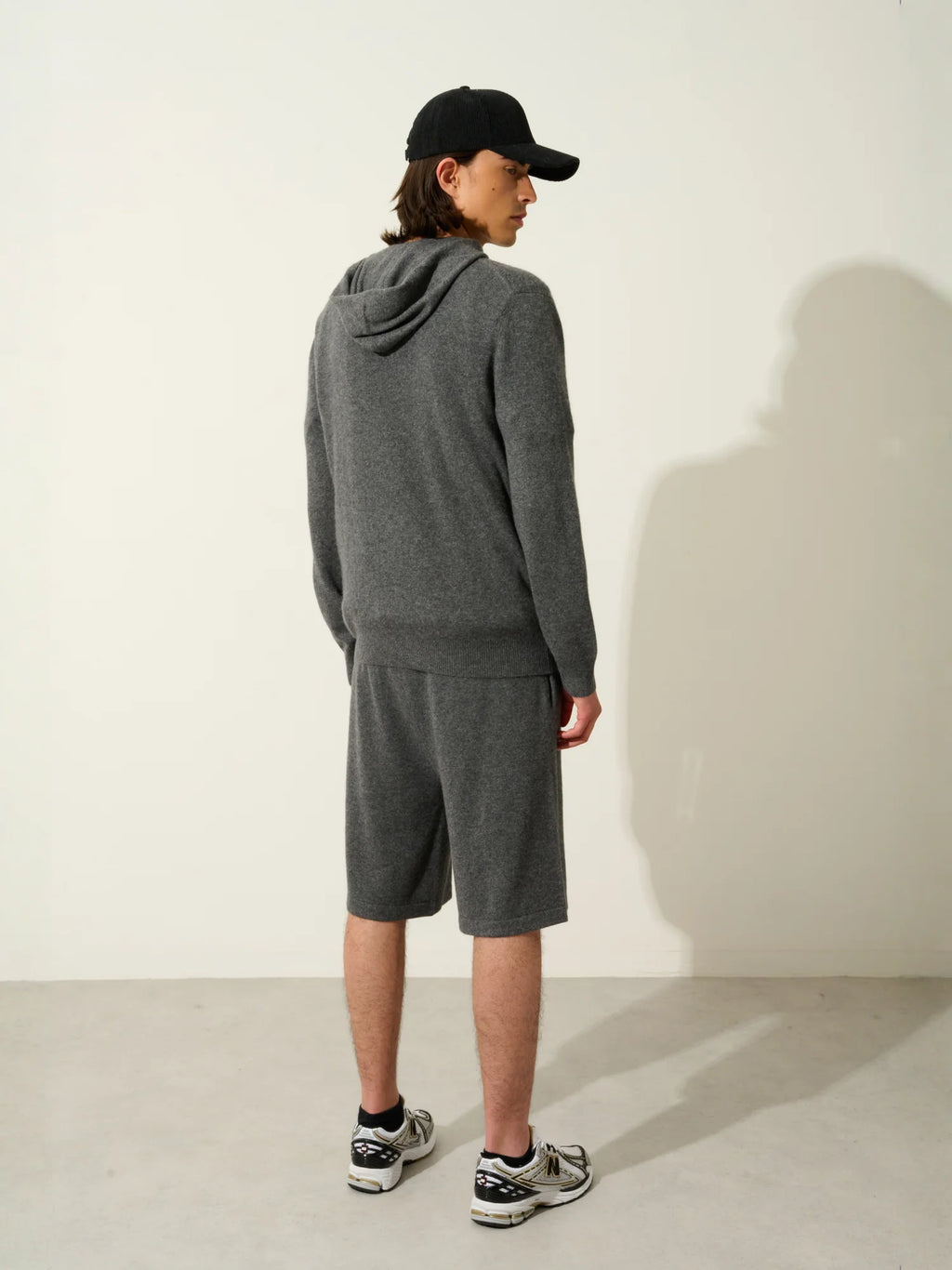 NEURRE gilet zippé capuche anthracite chiné