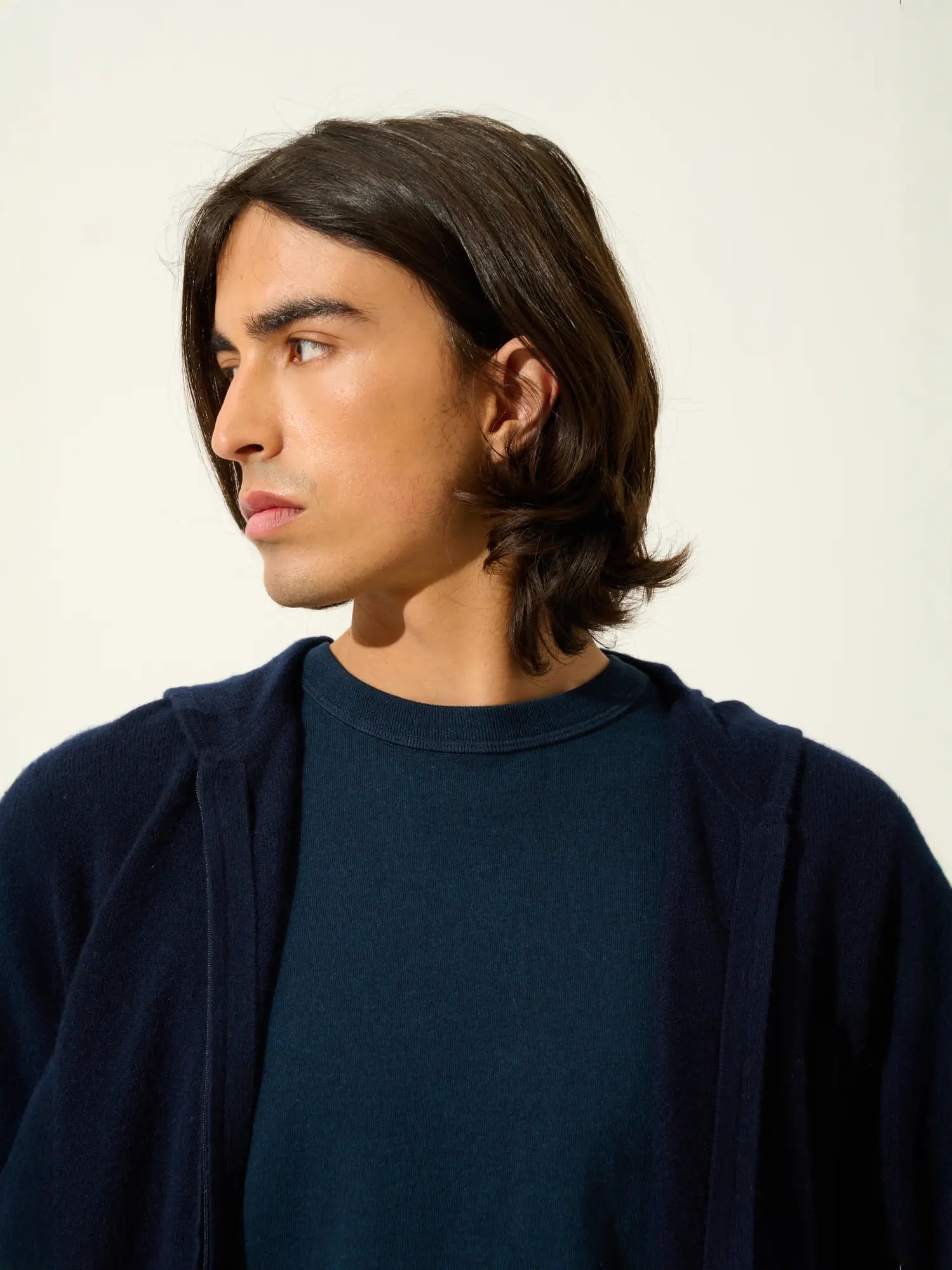 NEURRE gilet zippé capuche bleu marine