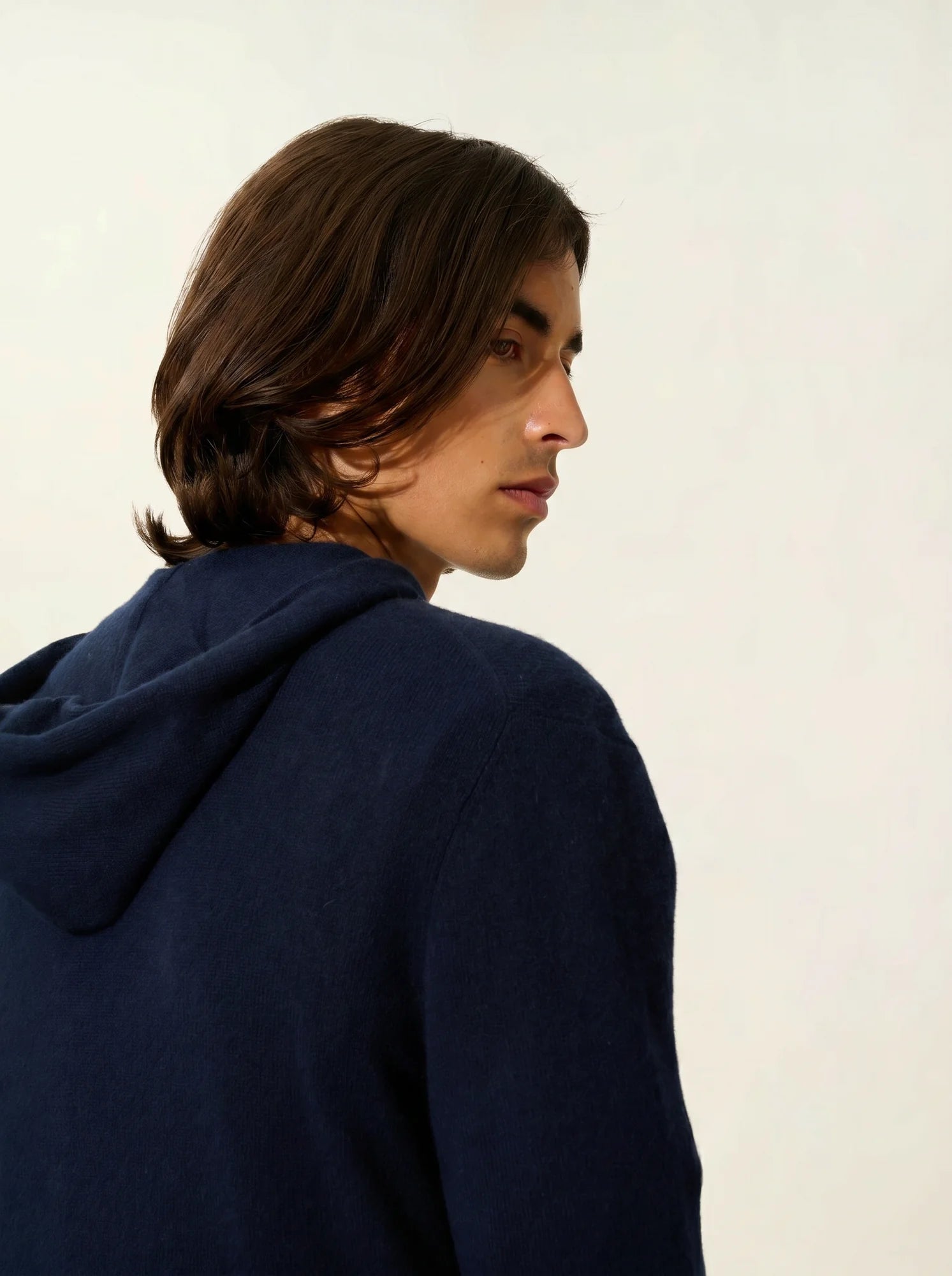 NEURRE gilet zippé capuche bleu marine