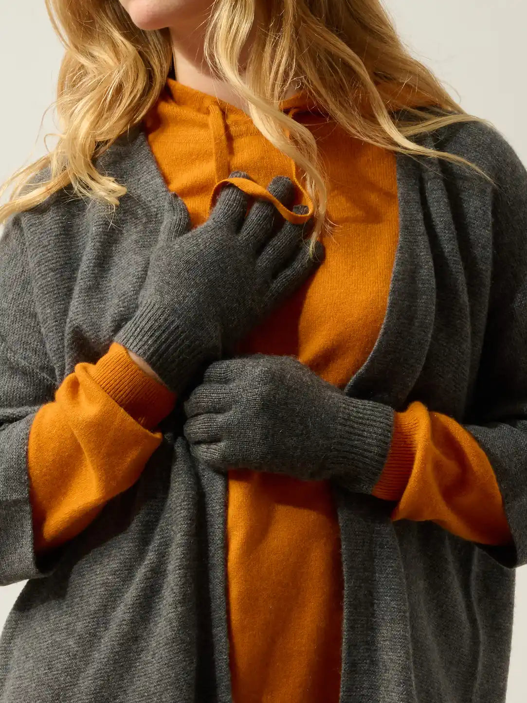 ROC Gloves 4 Ply Heather Charcoal